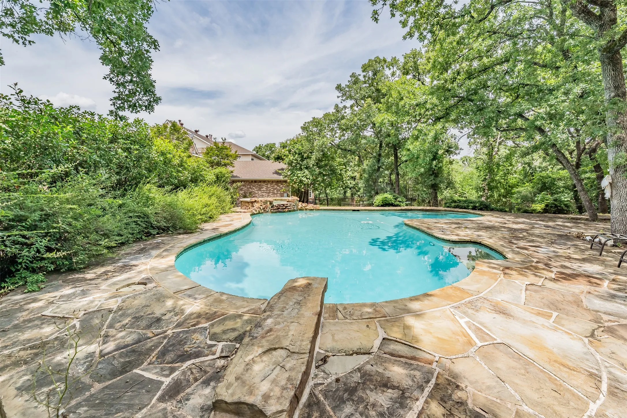 Single Family Residence For Sale in Denton County , 5480 Bridle Path, Aubrey, Texas 76227, 5 Bedroom, 5 Bathroom, 3 Garage spaces, 4,145 Sqft, built in 2002, mls#21282400, Real Estate Agent in Aubrey, Homes For Sale in Denton county, Homes For Sale in Aubrey, Realtor in Aubrey Texas, Real Estate Brokerage Independent Realty Texas, Luminita Cordes Realtor