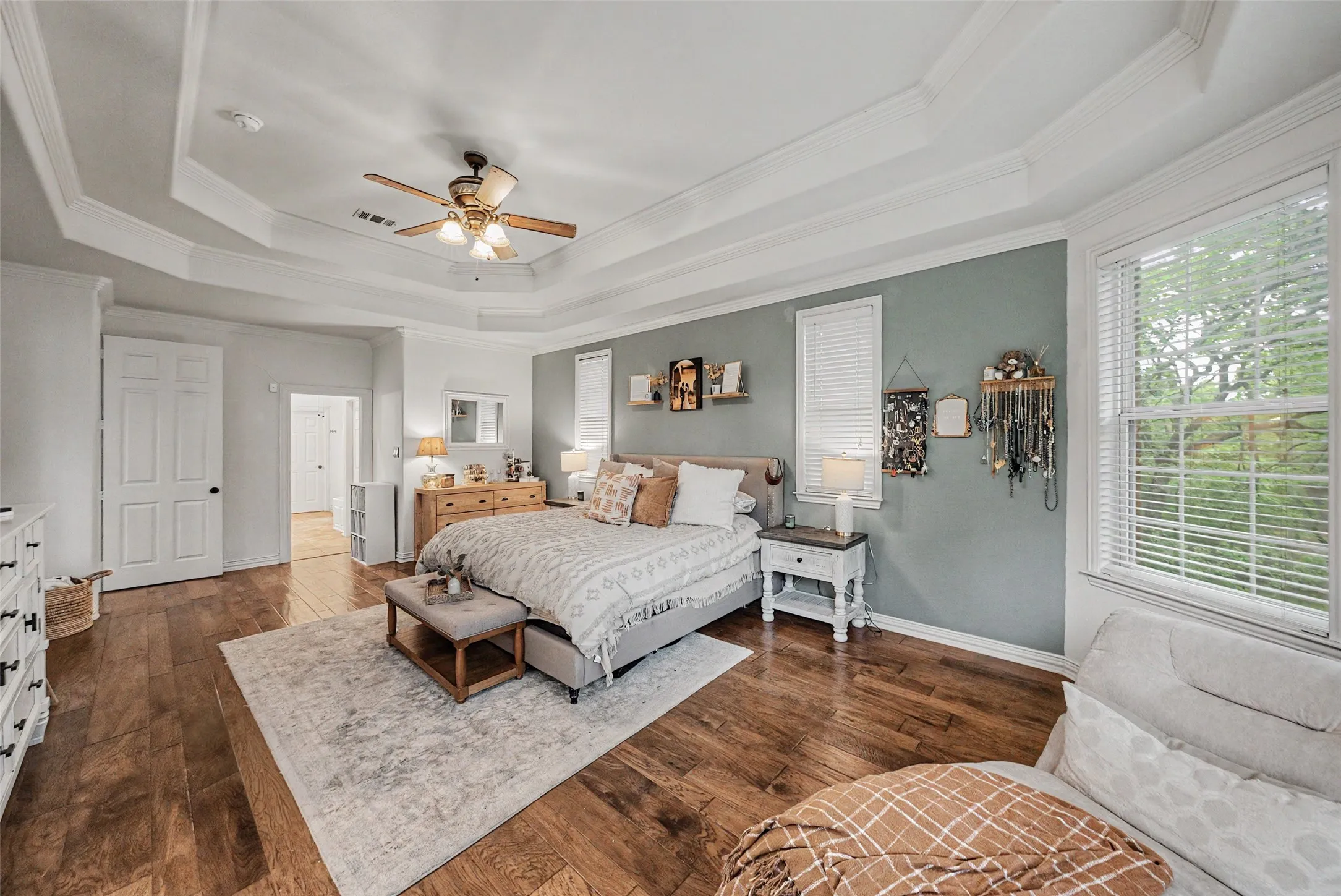 Single Family Residence For Sale in Denton County , 5480 Bridle Path, Aubrey, Texas 76227, 5 Bedroom, 5 Bathroom, 3 Garage spaces, 4,145 Sqft, built in 2002, mls#21282400, Real Estate Agent in Aubrey, Homes For Sale in Denton county, Homes For Sale in Aubrey, Realtor in Aubrey Texas, Real Estate Brokerage Independent Realty Texas, Luminita Cordes Realtor