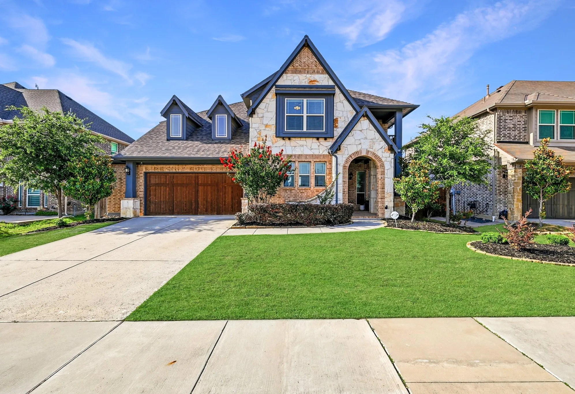 Single Family Residence For Sale in Denton County , 700 Sahallee Drive, Frisco, Texas 75033, 4 Bedroom, 4 Bathroom, 2 Garage spaces, 3,434 Sqft, built in 2020, mls#21283601, Real Estate Agent in Frisco, Homes For Sale in Denton county, Homes For Sale in Frisco, Realtor in Frisco Texas, Real Estate Brokerage Independent Realty Texas, Luminita Cordes Realtor