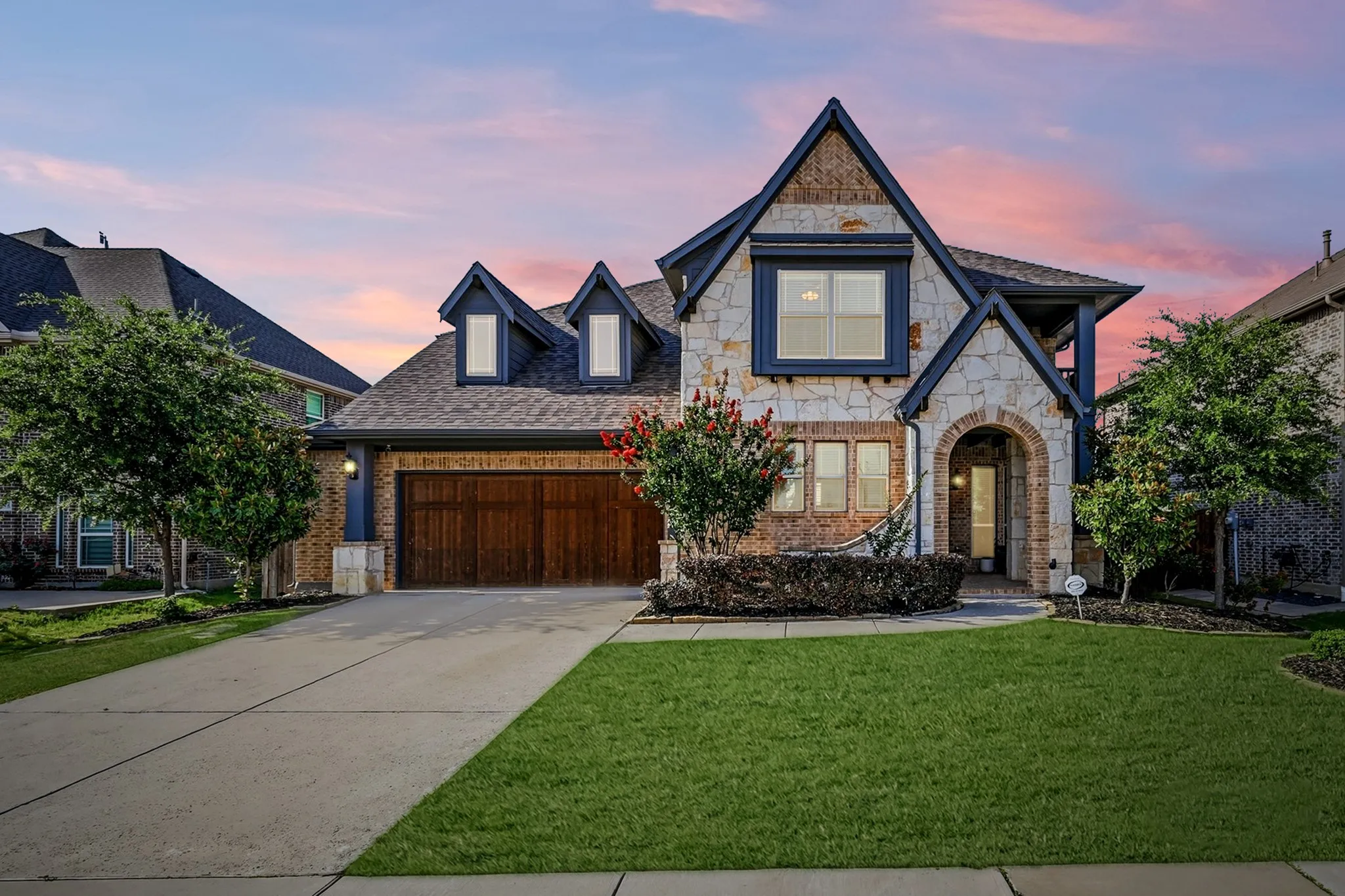 Single Family Residence For Sale in Denton County , 700 Sahallee Drive, Frisco, Texas 75033, 4 Bedroom, 4 Bathroom, 2 Garage spaces, 3,434 Sqft, built in 2020, mls#21283601, Real Estate Agent in Frisco, Homes For Sale in Denton county, Homes For Sale in Frisco, Realtor in Frisco Texas, Real Estate Brokerage Independent Realty Texas, Luminita Cordes Realtor