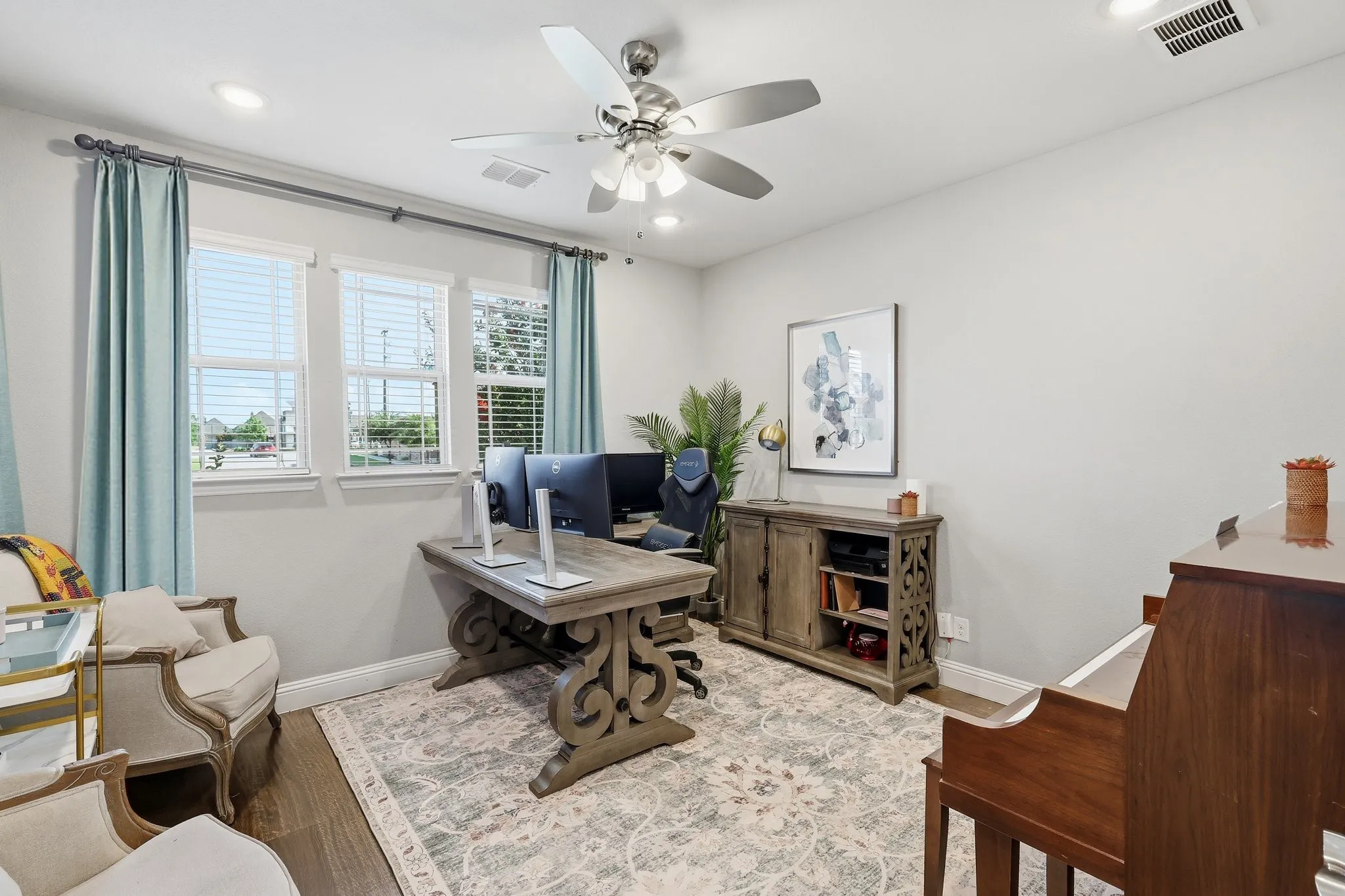 Single Family Residence For Sale in Denton County , 700 Sahallee Drive, Frisco, Texas 75033, 4 Bedroom, 4 Bathroom, 2 Garage spaces, 3,434 Sqft, built in 2020, mls#21283601, Real Estate Agent in Frisco, Homes For Sale in Denton county, Homes For Sale in Frisco, Realtor in Frisco Texas, Real Estate Brokerage Independent Realty Texas, Luminita Cordes Realtor