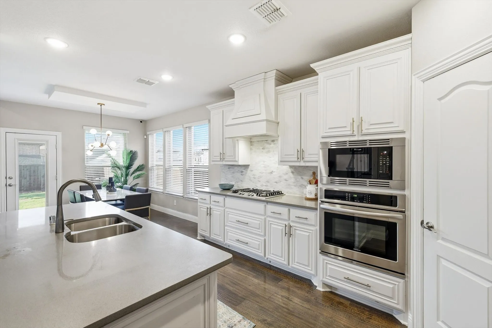 Single Family Residence For Sale in Denton County , 700 Sahallee Drive, Frisco, Texas 75033, 4 Bedroom, 4 Bathroom, 2 Garage spaces, 3,434 Sqft, built in 2020, mls#21283601, Real Estate Agent in Frisco, Homes For Sale in Denton county, Homes For Sale in Frisco, Realtor in Frisco Texas, Real Estate Brokerage Independent Realty Texas, Luminita Cordes Realtor
