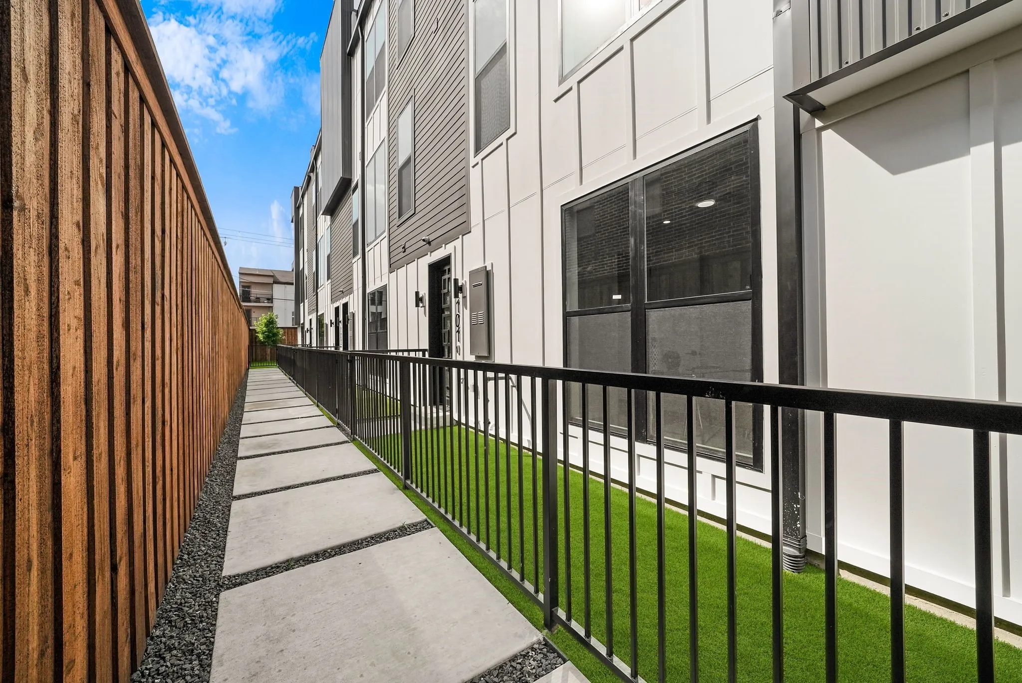 Townhouse For Sale in Dallas County , 4715 Manett Street 102, Dallas, Texas 75204, 3 Bedroom, 4 Bathroom, 1 Garage spaces, 2,144 Sqft, built in 2026, mls#21279252, Real Estate Agent in Dallas, Homes For Sale in Dallas county, Homes For Sale in Dallas, Realtor in Dallas Texas, Real Estate Brokerage Independent Realty Texas, Luminita Cordes Realtor