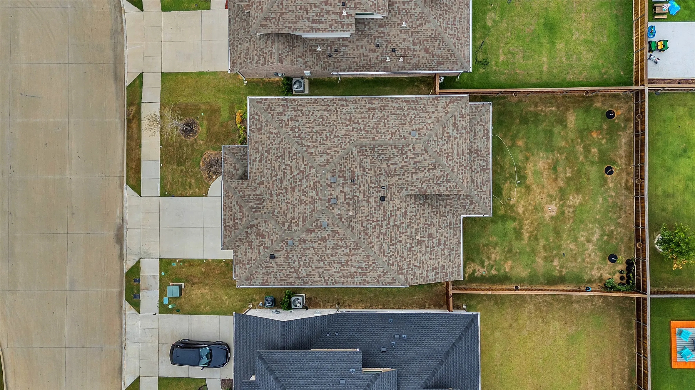 Birds eye view of property