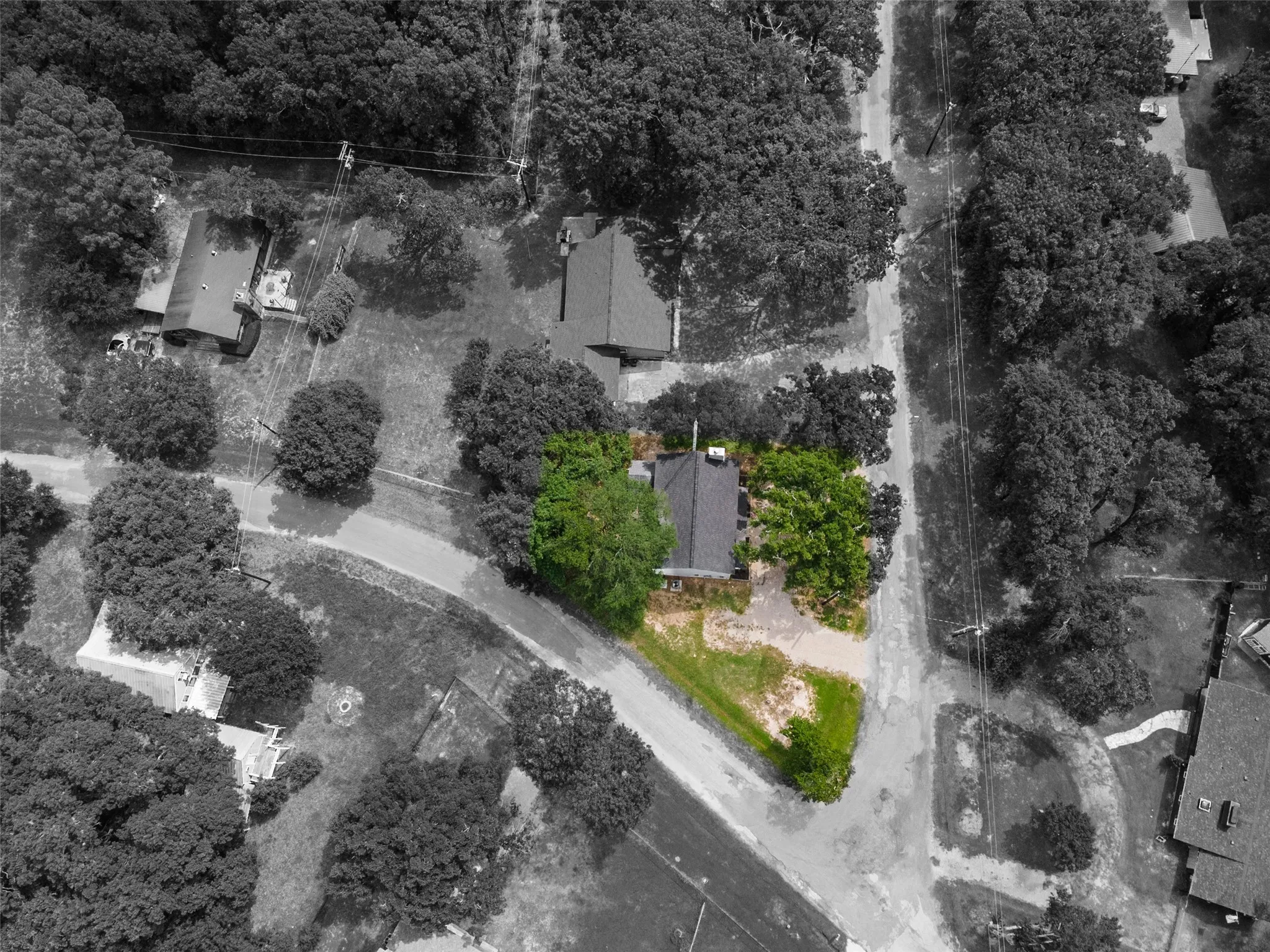 Single Family Residence For Sale in Hunt County , 200 Lakeside Drive, West Tawakoni, Texas 75474, 3 Bedroom, 3 Bathroom, Garage spaces, 2,180 Sqft, built in 2021, mls#21283495, Real Estate Agent in West Tawakoni, Homes For Sale in Hunt county, Homes For Sale in West Tawakoni, Realtor in West Tawakoni Texas, Real Estate Brokerage Independent Realty Texas, Luminita Cordes Realtor