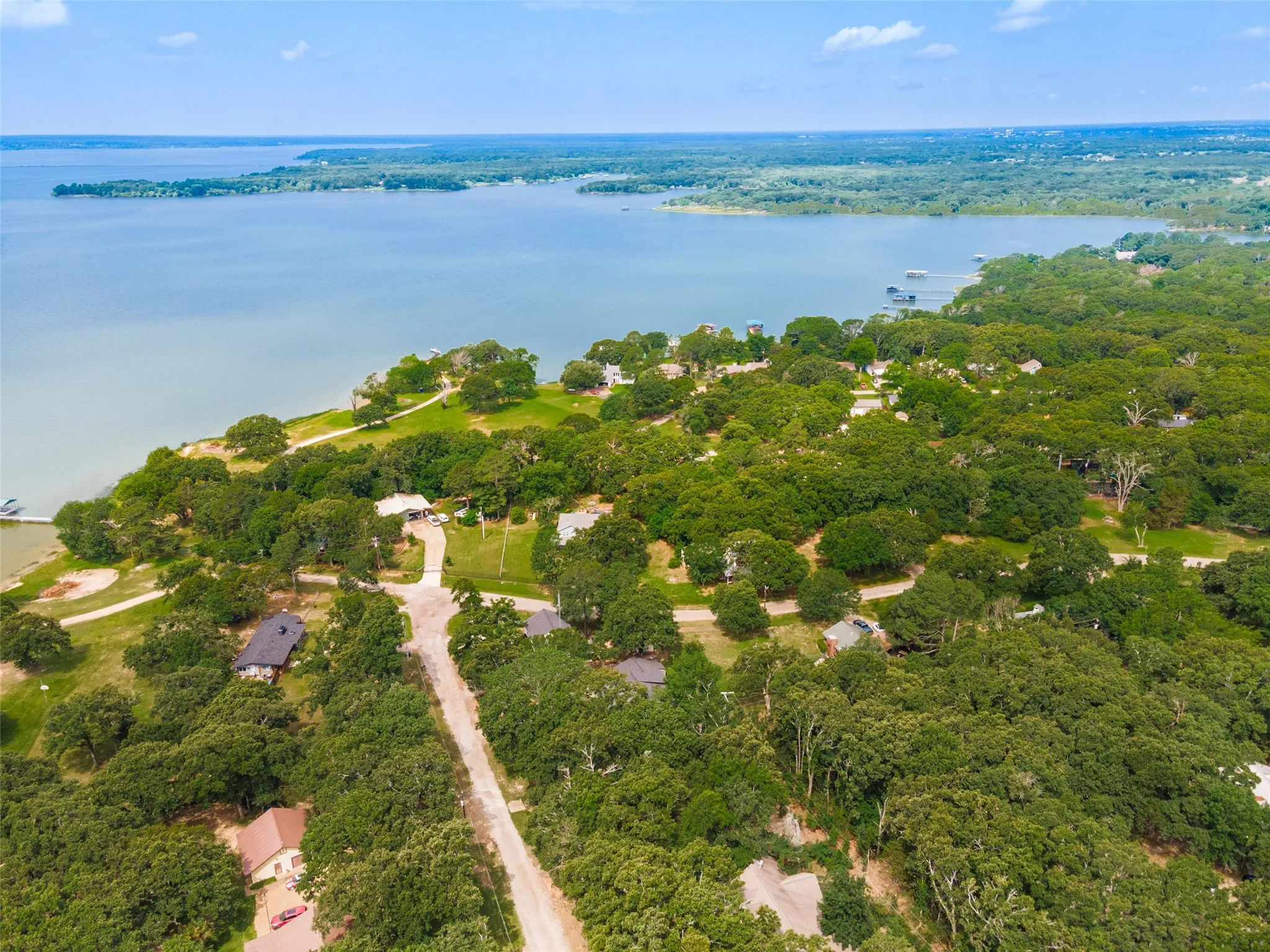 Single Family Residence For Sale in Hunt County , 200 Lakeside Drive, West Tawakoni, Texas 75474, 3 Bedroom, 3 Bathroom, Garage spaces, 2,180 Sqft, built in 2021, mls#21283495, Real Estate Agent in West Tawakoni, Homes For Sale in Hunt county, Homes For Sale in West Tawakoni, Realtor in West Tawakoni Texas, Real Estate Brokerage Independent Realty Texas, Luminita Cordes Realtor
