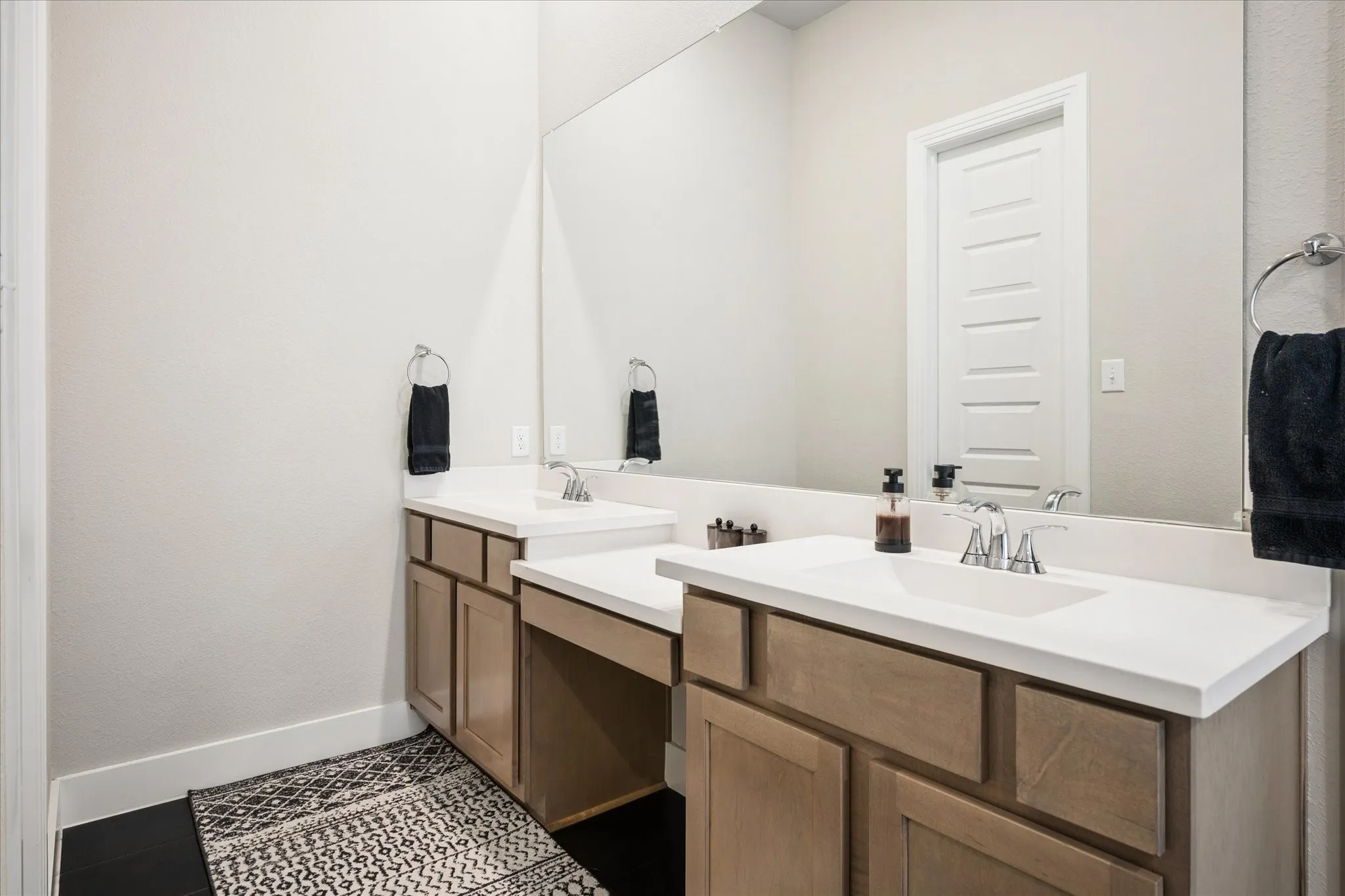 Single Family Residence For Sale in Denton County , 4737 Pin Oak Court, Aubrey, Texas 76227, 4 Bedrooms, 3 Bathrooms, 2 Garage spaces, 1,955 Sqft, built in 2023, Price $445,000, mls#21284888, Real Estate Agent in Aubrey, Homes For Sale in Denton county, Homes For Sale in Aubrey, Realtor in Aubrey Texas, Real Estate Brokerage Independent Realty Texas, Luminita Cordes Realtor