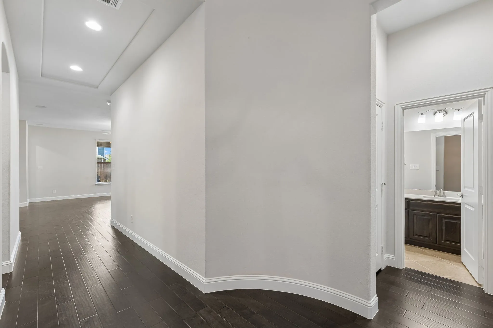 Single Family Residence For Sale in Collin County , 412 Smokebrush Street, Celina, Texas 75009, 4 Bedroom, 3 Bathroom, 2 Garage spaces, 2,359 Sqft, built in 2016, Price $460,000, mls#21283856, Real Estate Agent in Celina, Homes For Sale in Collin county, Homes For Sale in Celina, Realtor in Celina Texas, Real Estate Brokerage Independent Realty Texas, Luminita Cordes Realtor