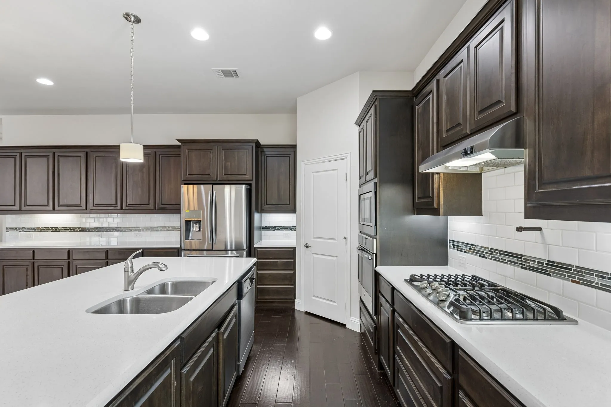 Single Family Residence For Sale in Collin County , 412 Smokebrush Street, Celina, Texas 75009, 4 Bedroom, 3 Bathroom, 2 Garage spaces, 2,359 Sqft, built in 2016, Price $460,000, mls#21283856, Real Estate Agent in Celina, Homes For Sale in Collin county, Homes For Sale in Celina, Realtor in Celina Texas, Real Estate Brokerage Independent Realty Texas, Luminita Cordes Realtor