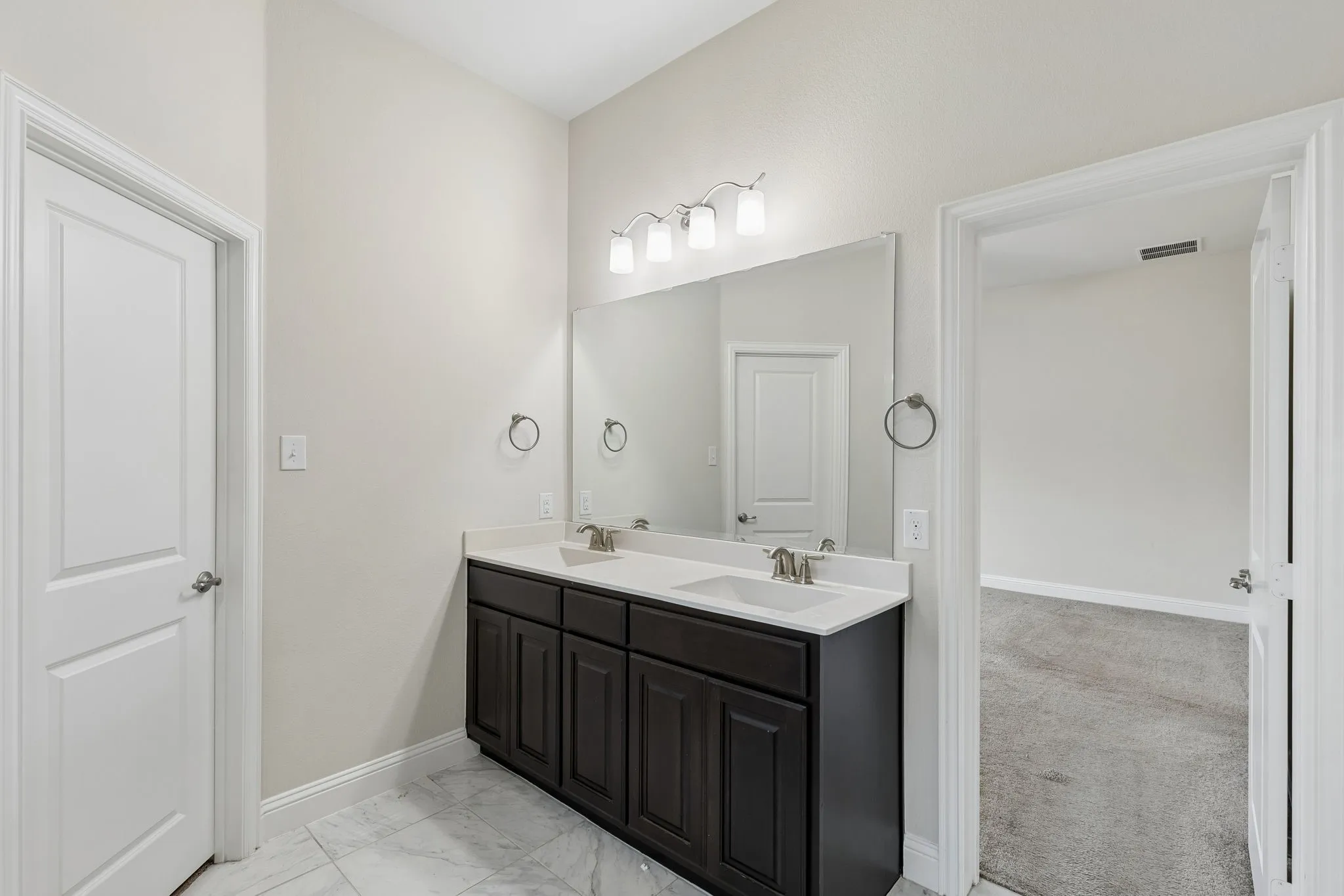 Single Family Residence For Sale in Collin County , 412 Smokebrush Street, Celina, Texas 75009, 4 Bedroom, 3 Bathroom, 2 Garage spaces, 2,359 Sqft, built in 2016, Price $460,000, mls#21283856, Real Estate Agent in Celina, Homes For Sale in Collin county, Homes For Sale in Celina, Realtor in Celina Texas, Real Estate Brokerage Independent Realty Texas, Luminita Cordes Realtor