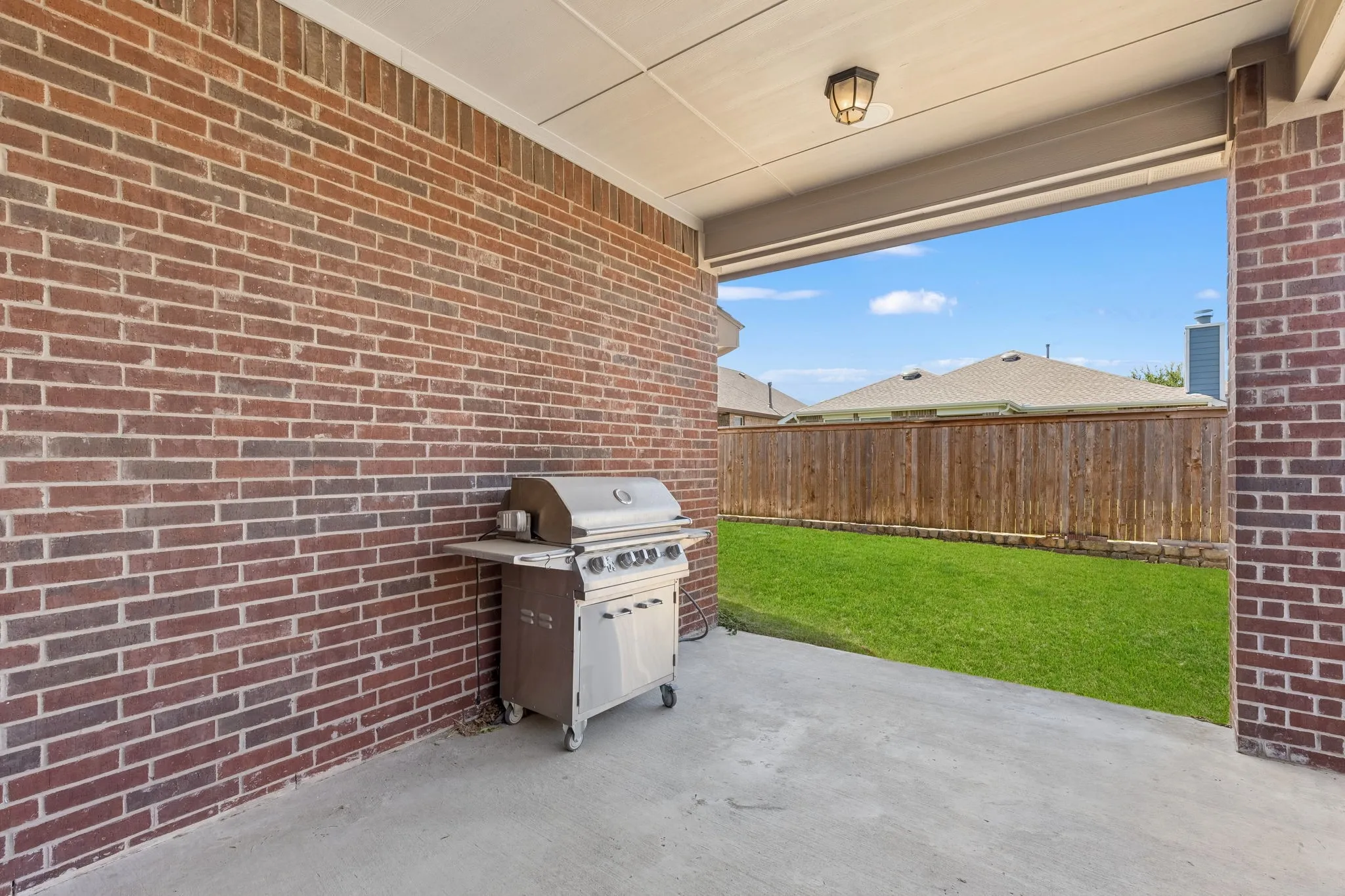 Single Family Residence For Sale in Collin County , 412 Smokebrush Street, Celina, Texas 75009, 4 Bedroom, 3 Bathroom, 2 Garage spaces, 2,359 Sqft, built in 2016, Price $460,000, mls#21283856, Real Estate Agent in Celina, Homes For Sale in Collin county, Homes For Sale in Celina, Realtor in Celina Texas, Real Estate Brokerage Independent Realty Texas, Luminita Cordes Realtor