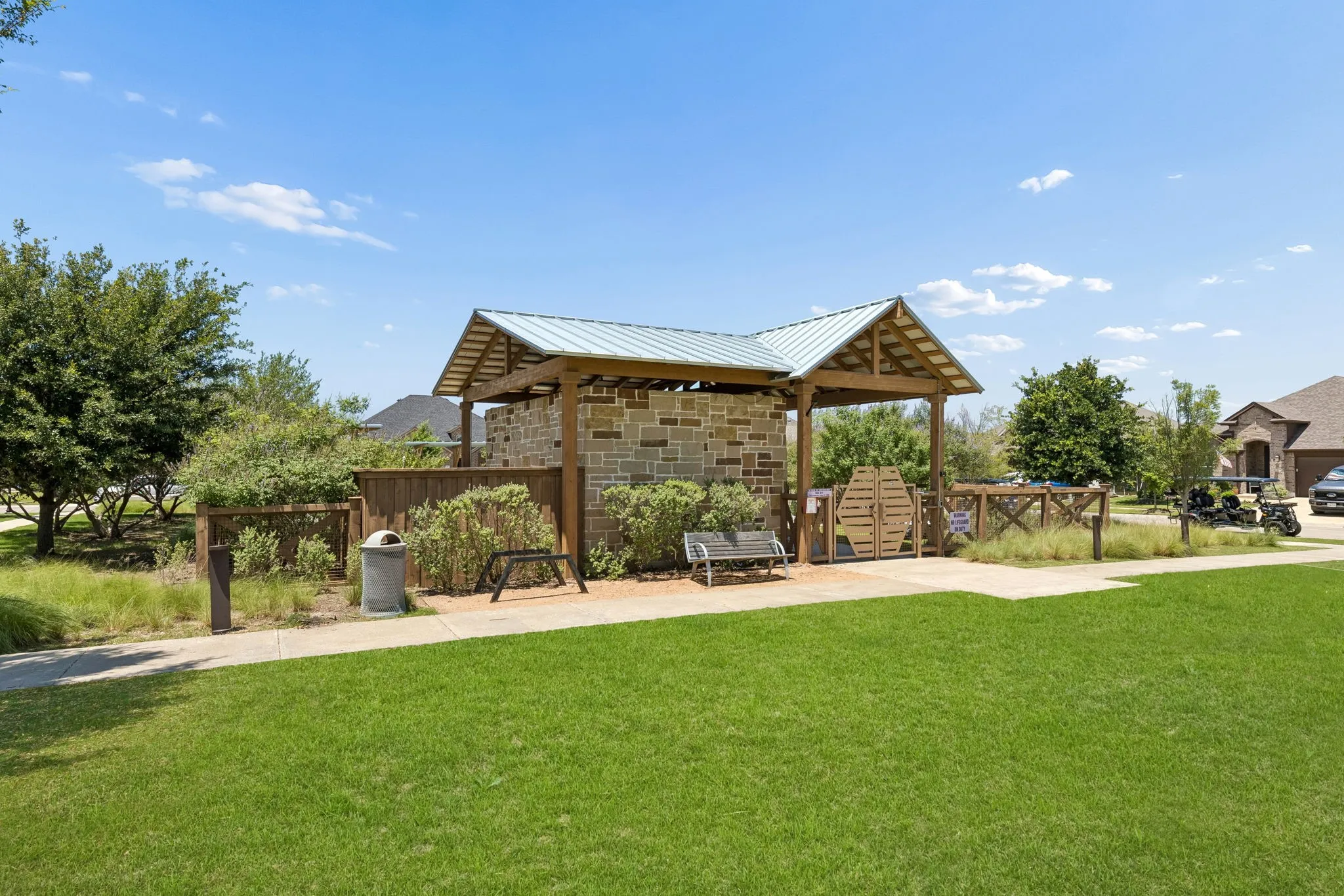 Single Family Residence For Sale in Collin County , 412 Smokebrush Street, Celina, Texas 75009, 4 Bedroom, 3 Bathroom, 2 Garage spaces, 2,359 Sqft, built in 2016, Price $460,000, mls#21283856, Real Estate Agent in Celina, Homes For Sale in Collin county, Homes For Sale in Celina, Realtor in Celina Texas, Real Estate Brokerage Independent Realty Texas, Luminita Cordes Realtor