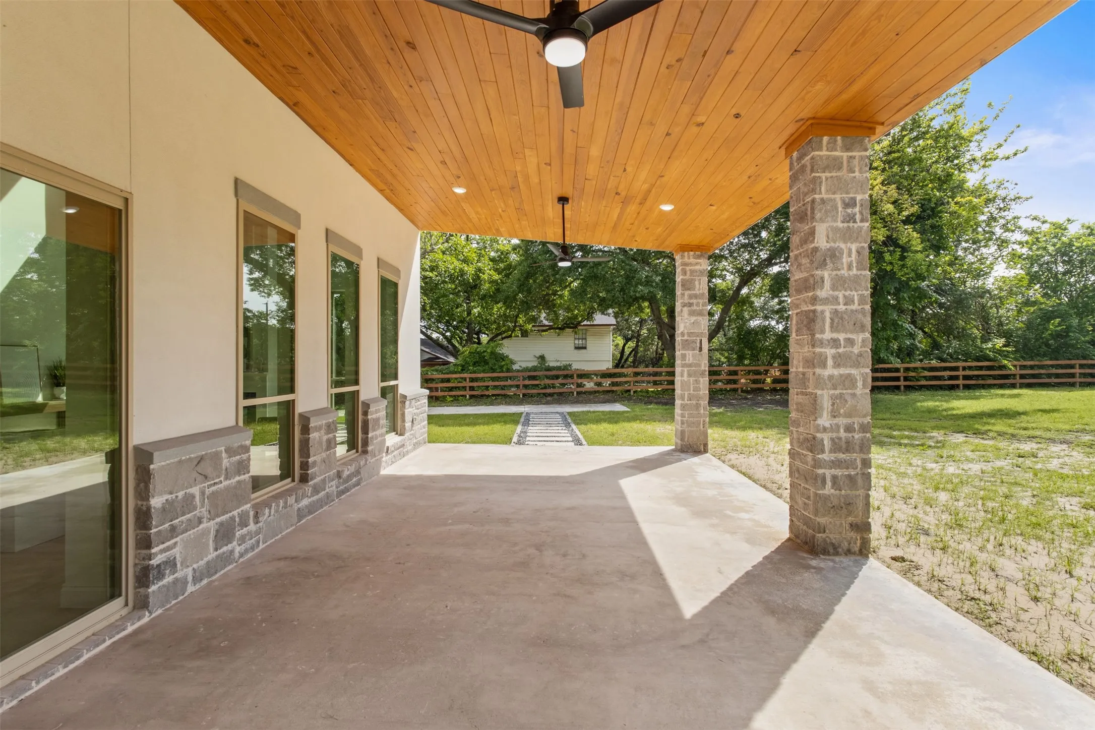 Single Family Residence For Sale in Dallas County , 2605 Kirby Road, Rowlett, Texas 75088, 4 Bedroom, 3 Bathroom, Garage spaces, 3,885 Sqft, built in 2026, mls#21284762, Real Estate Agent in Rowlett, Homes For Sale in Dallas county, Homes For Sale in Rowlett, Realtor in Rowlett Texas, Real Estate Brokerage Independent Realty Texas, Luminita Cordes Realtor