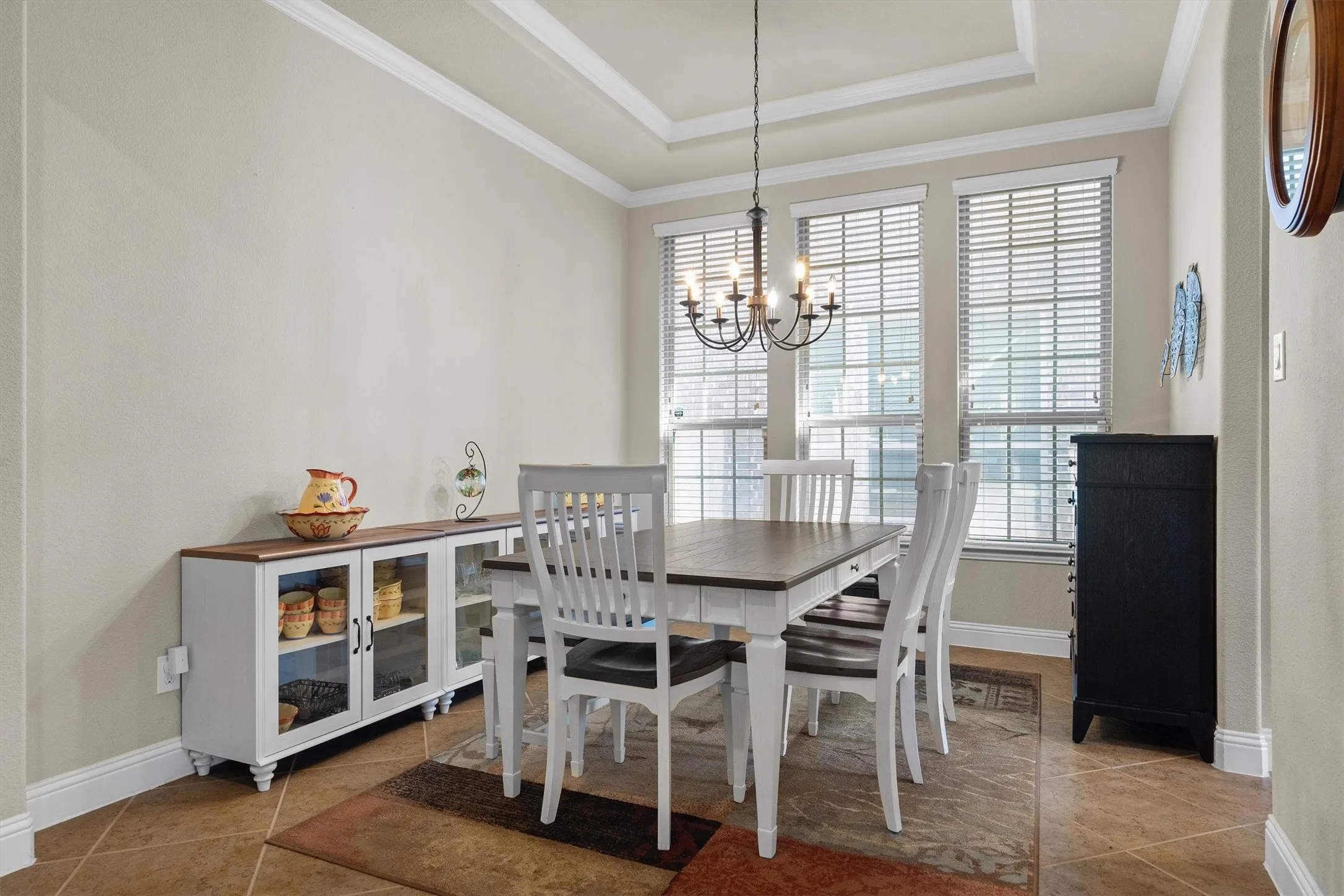 Single Family Residence For Sale in Tarrant County , 604 Satinwood Lane, Euless, Texas 76039, 3 Bedroom, 3 Bathroom, 2 Garage spaces, 2,040 Sqft, built in 2014, mls#21282802, Real Estate Agent in Euless, Homes For Sale in Tarrant county, Homes For Sale in Euless, Realtor in Euless Texas, Real Estate Brokerage Independent Realty Texas, Luminita Cordes Realtor