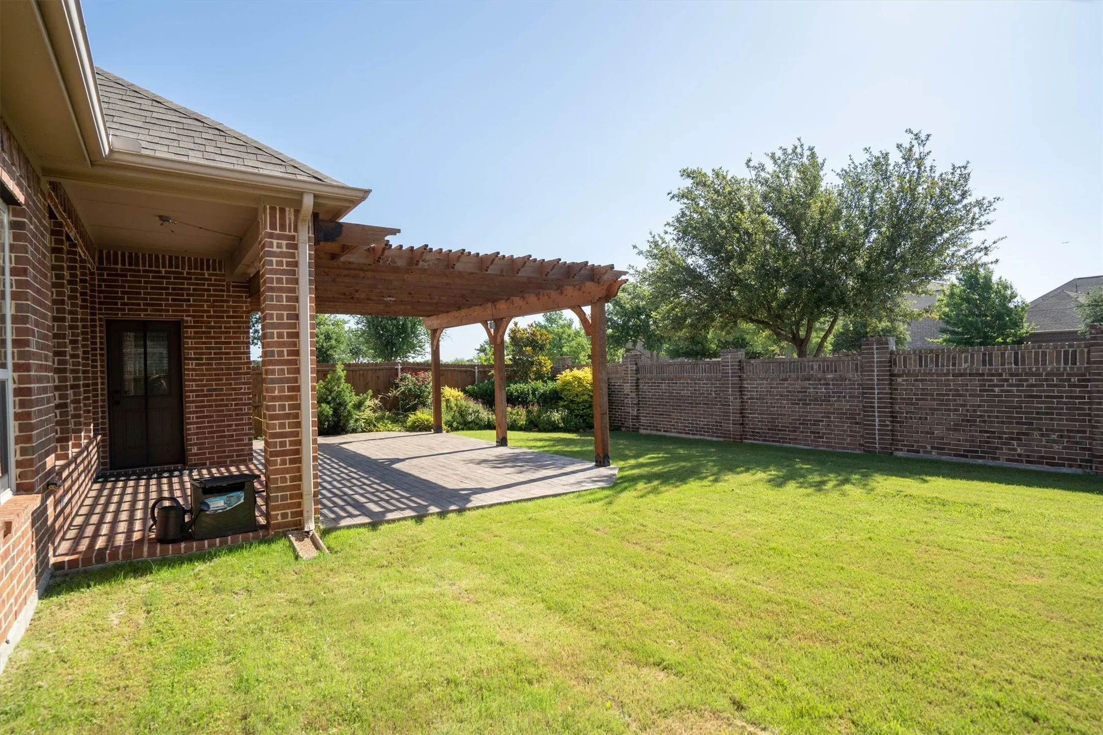 Single Family Residence For Sale in Tarrant County , 604 Satinwood Lane, Euless, Texas 76039, 3 Bedroom, 3 Bathroom, 2 Garage spaces, 2,040 Sqft, built in 2014, mls#21282802, Real Estate Agent in Euless, Homes For Sale in Tarrant county, Homes For Sale in Euless, Realtor in Euless Texas, Real Estate Brokerage Independent Realty Texas, Luminita Cordes Realtor
