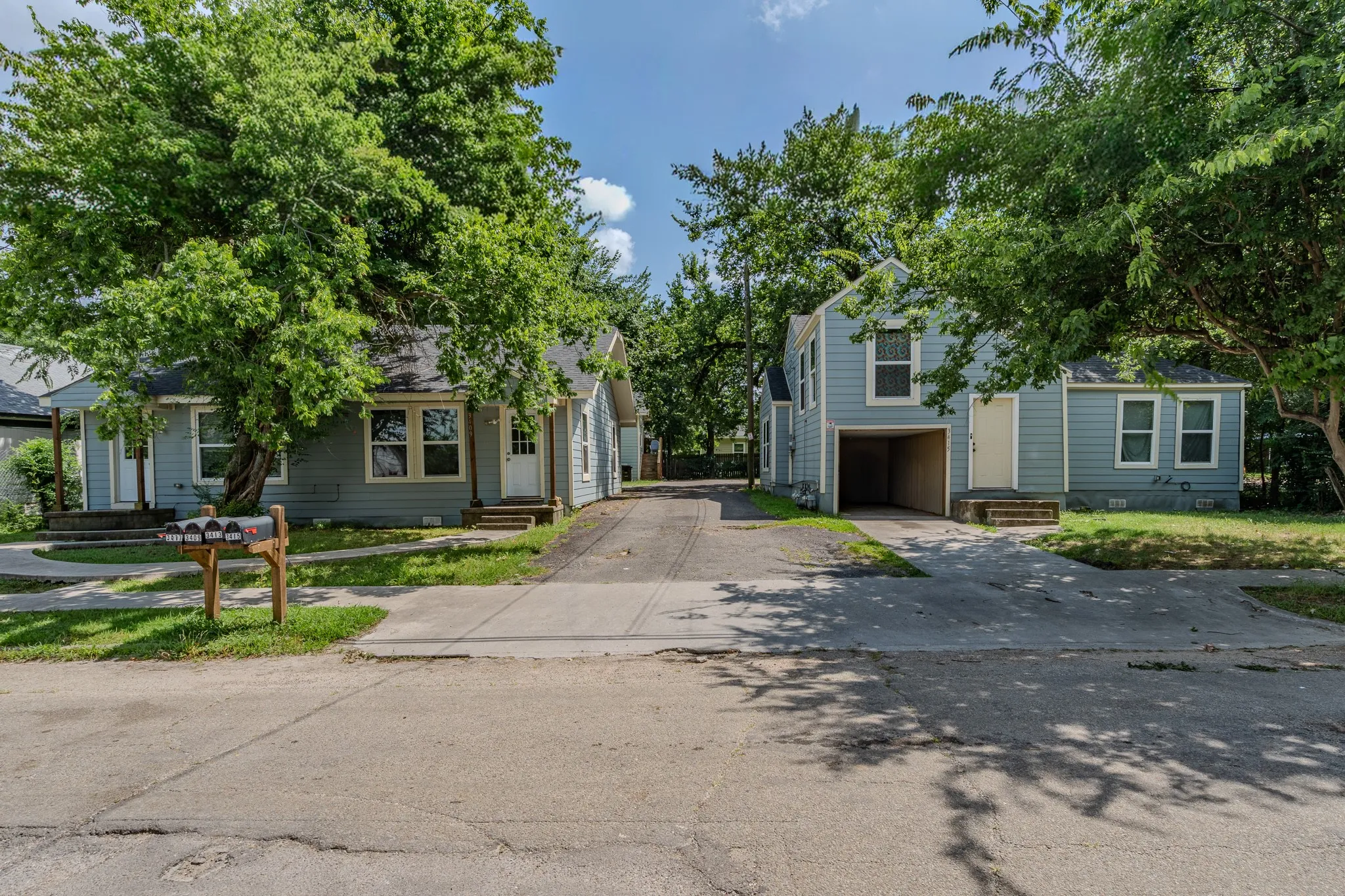 For Sale in Hunt County , 3415 Henry Street, Greenville, Texas 75401, 5 Bedrooms, 4 Bathrooms, 1 Garage spaces, 0 Sqft, built in 1950, Price $439,500, mls#21284862, Real Estate Agent in Greenville, Homes For Sale in Hunt county, Homes For Sale in Greenville, Realtor in Greenville Texas, Real Estate Brokerage Independent Realty Texas, Luminita Cordes Realtor