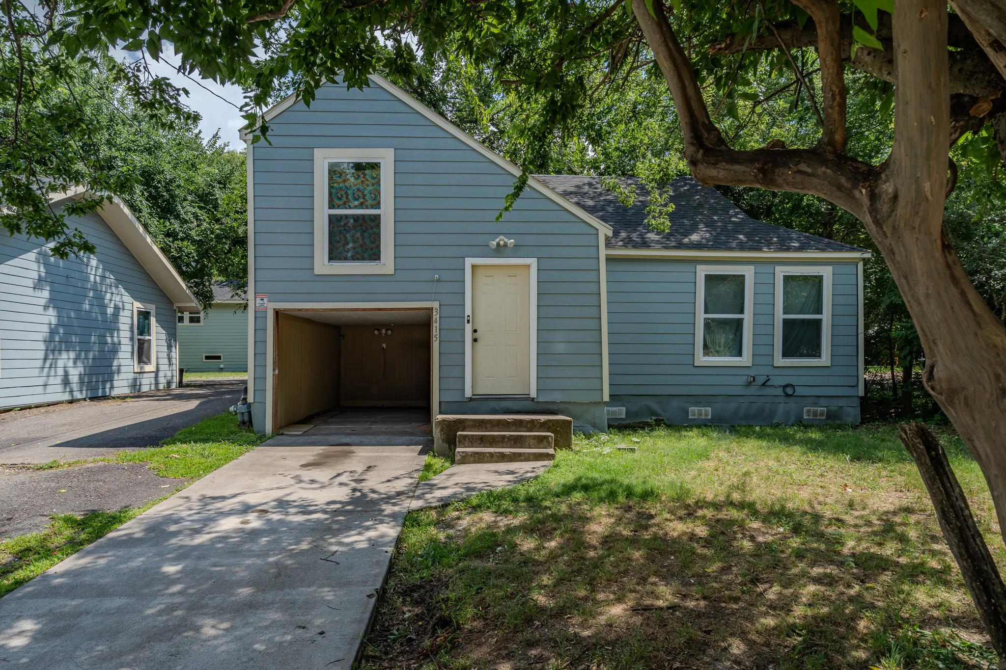 For Sale in Hunt County , 3415 Henry Street, Greenville, Texas 75401, 5 Bedrooms, 4 Bathrooms, 1 Garage spaces, 0 Sqft, built in 1950, Price $439,500, mls#21284862, Real Estate Agent in Greenville, Homes For Sale in Hunt county, Homes For Sale in Greenville, Realtor in Greenville Texas, Real Estate Brokerage Independent Realty Texas, Luminita Cordes Realtor