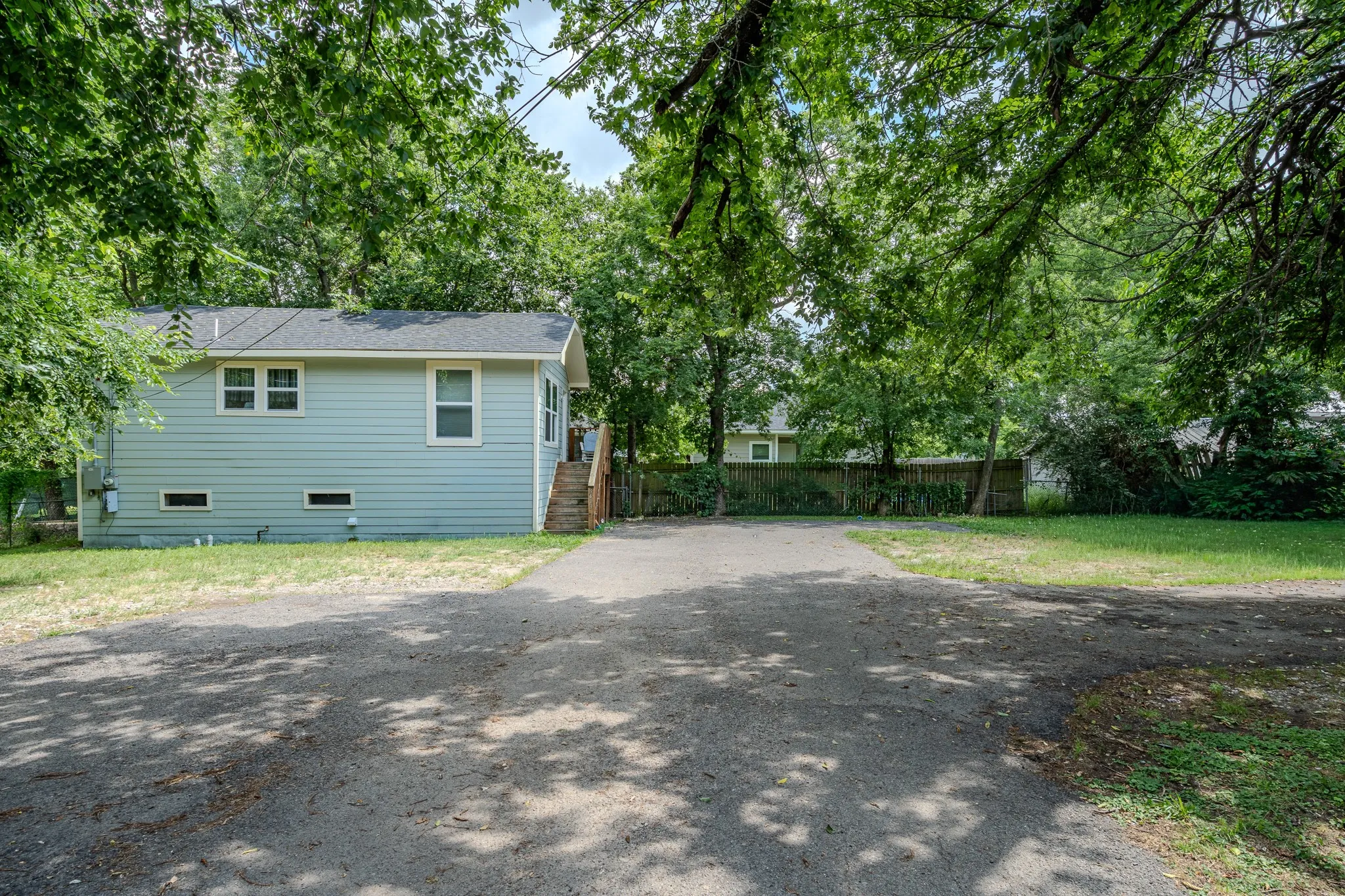 For Sale in Hunt County , 3415 Henry Street, Greenville, Texas 75401, 5 Bedrooms, 4 Bathrooms, 1 Garage spaces, 0 Sqft, built in 1950, Price $439,500, mls#21284862, Real Estate Agent in Greenville, Homes For Sale in Hunt county, Homes For Sale in Greenville, Realtor in Greenville Texas, Real Estate Brokerage Independent Realty Texas, Luminita Cordes Realtor
