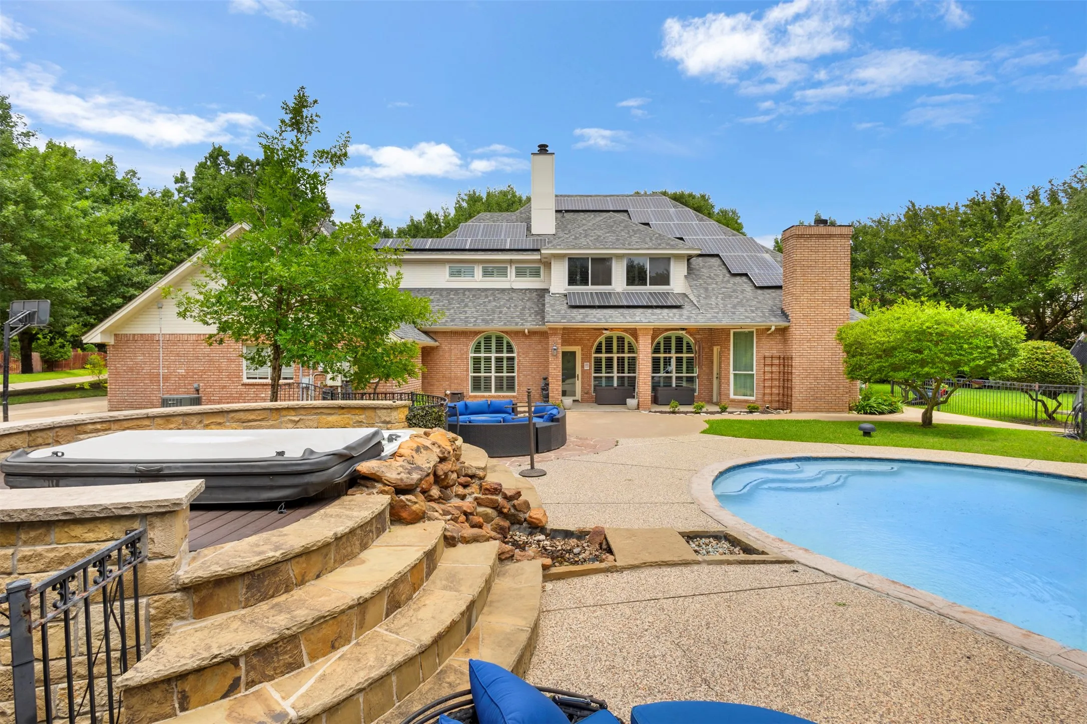 Single Family Residence For Sale in Tarrant County , 8 Park Place, Mansfield, Texas 76063, 5 Bedroom, 5 Bathroom, 4 Garage spaces, 5,228 Sqft, built in 1991, mls#21285218, Real Estate Agent in Mansfield, Homes For Sale in Tarrant county, Homes For Sale in Mansfield, Realtor in Mansfield Texas, Real Estate Brokerage Independent Realty Texas, Luminita Cordes Realtor