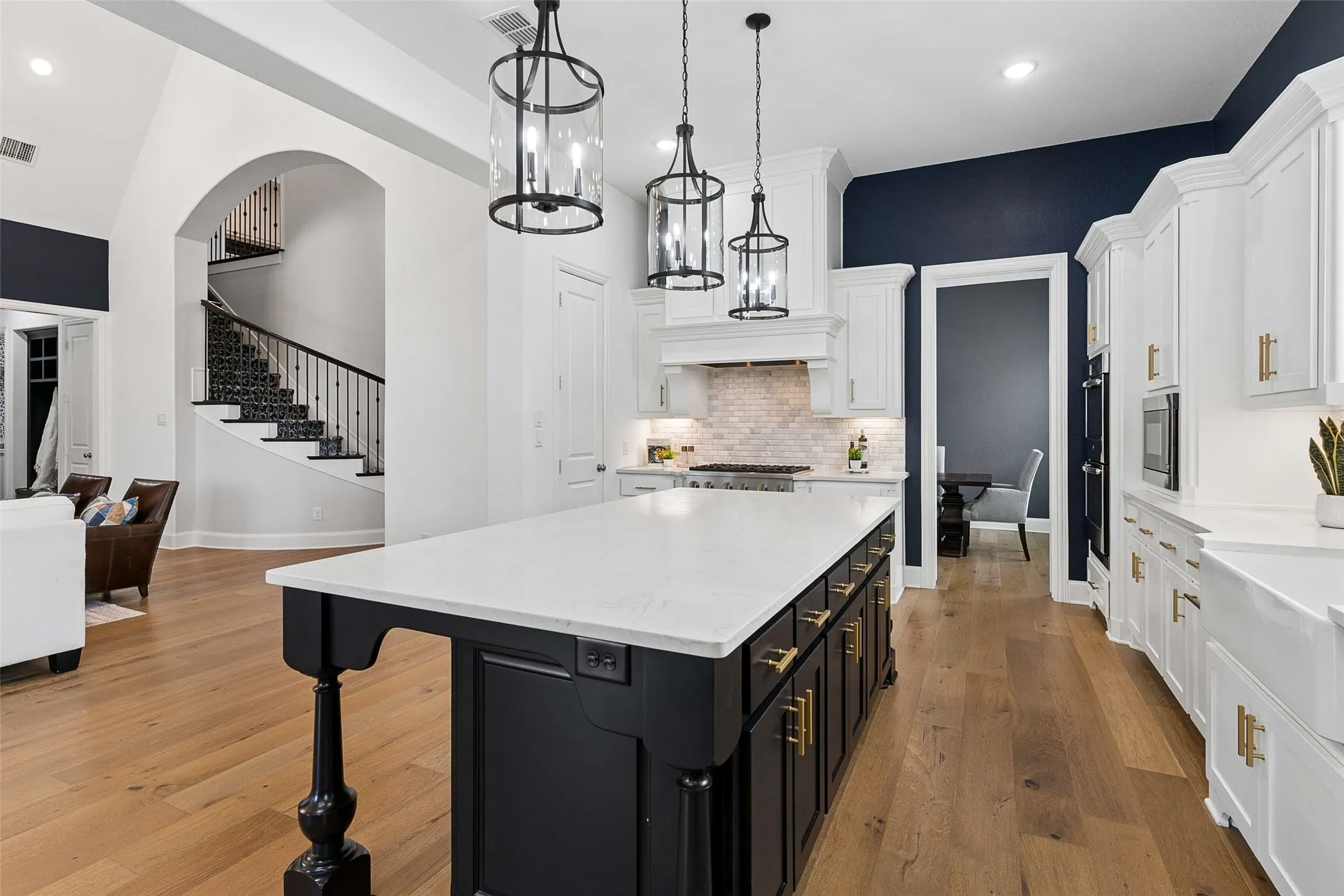 Single Family Residence For Sale in Collin County , 3500 Newport Drive, Prosper, Texas 75078, 5 Bedroom, 6 Bathroom, 3 Garage spaces, 4,321 Sqft, built in 2018, mls#21284638, Real Estate Agent in Prosper, Homes For Sale in Collin county, Homes For Sale in Prosper, Realtor in Prosper Texas, Real Estate Brokerage Independent Realty Texas, Luminita Cordes Realtor