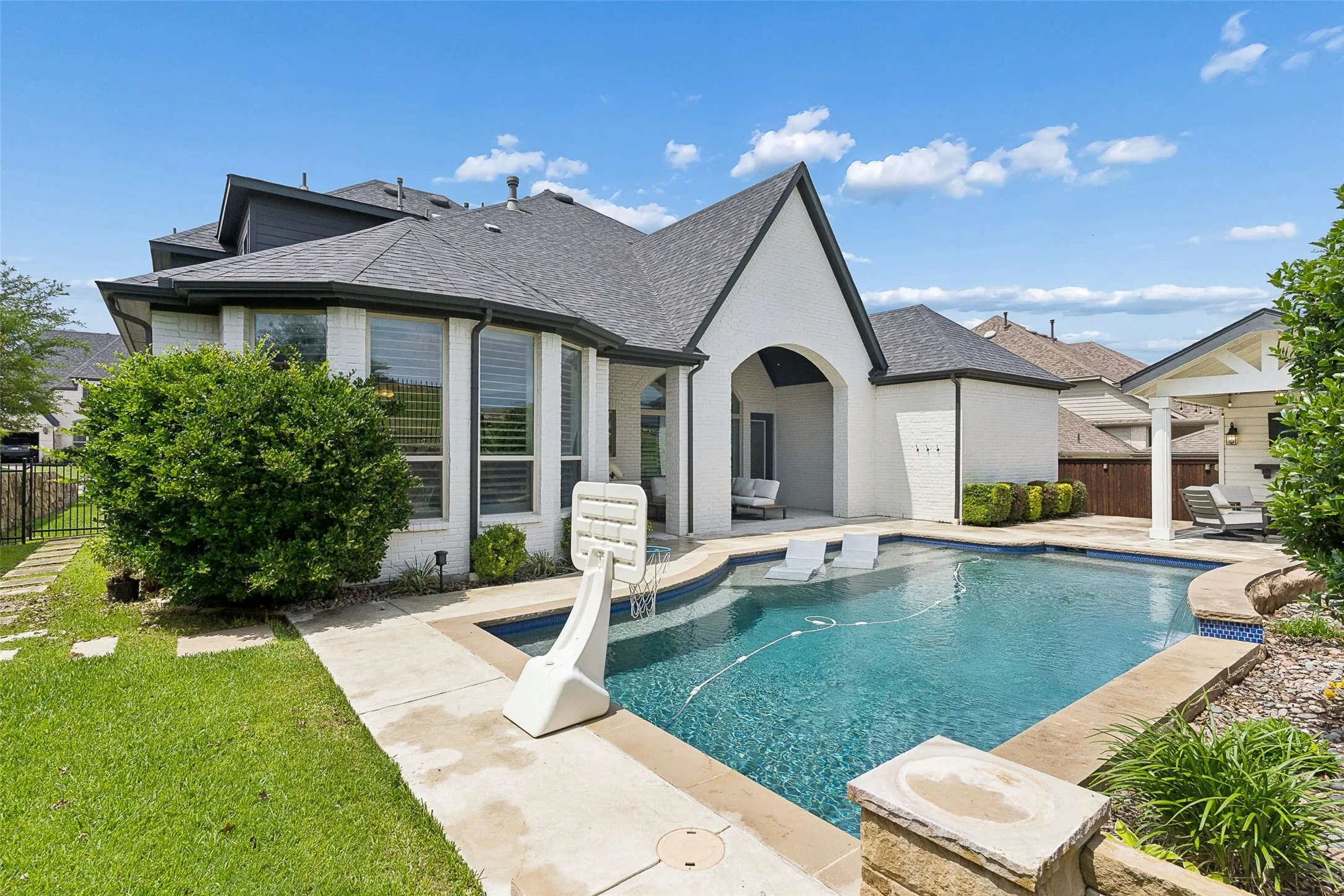 Single Family Residence For Sale in Collin County , 3500 Newport Drive, Prosper, Texas 75078, 5 Bedroom, 6 Bathroom, 3 Garage spaces, 4,321 Sqft, built in 2018, mls#21284638, Real Estate Agent in Prosper, Homes For Sale in Collin county, Homes For Sale in Prosper, Realtor in Prosper Texas, Real Estate Brokerage Independent Realty Texas, Luminita Cordes Realtor