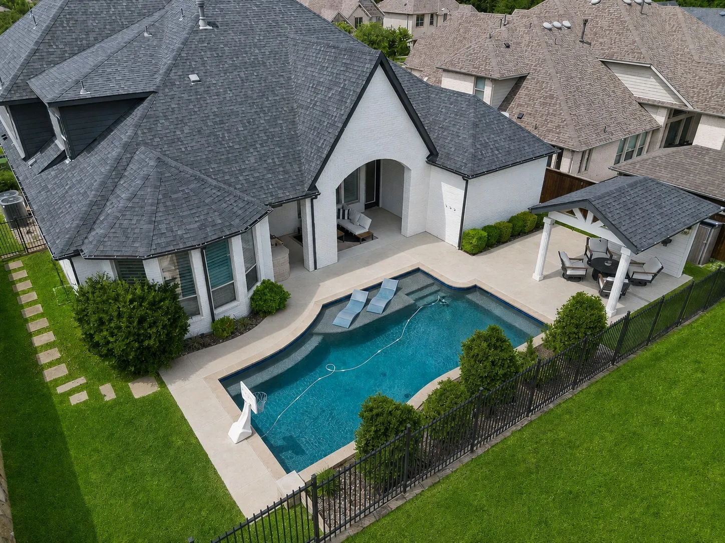 Single Family Residence For Sale in Collin County , 3500 Newport Drive, Prosper, Texas 75078, 5 Bedroom, 6 Bathroom, 3 Garage spaces, 4,321 Sqft, built in 2018, mls#21284638, Real Estate Agent in Prosper, Homes For Sale in Collin county, Homes For Sale in Prosper, Realtor in Prosper Texas, Real Estate Brokerage Independent Realty Texas, Luminita Cordes Realtor