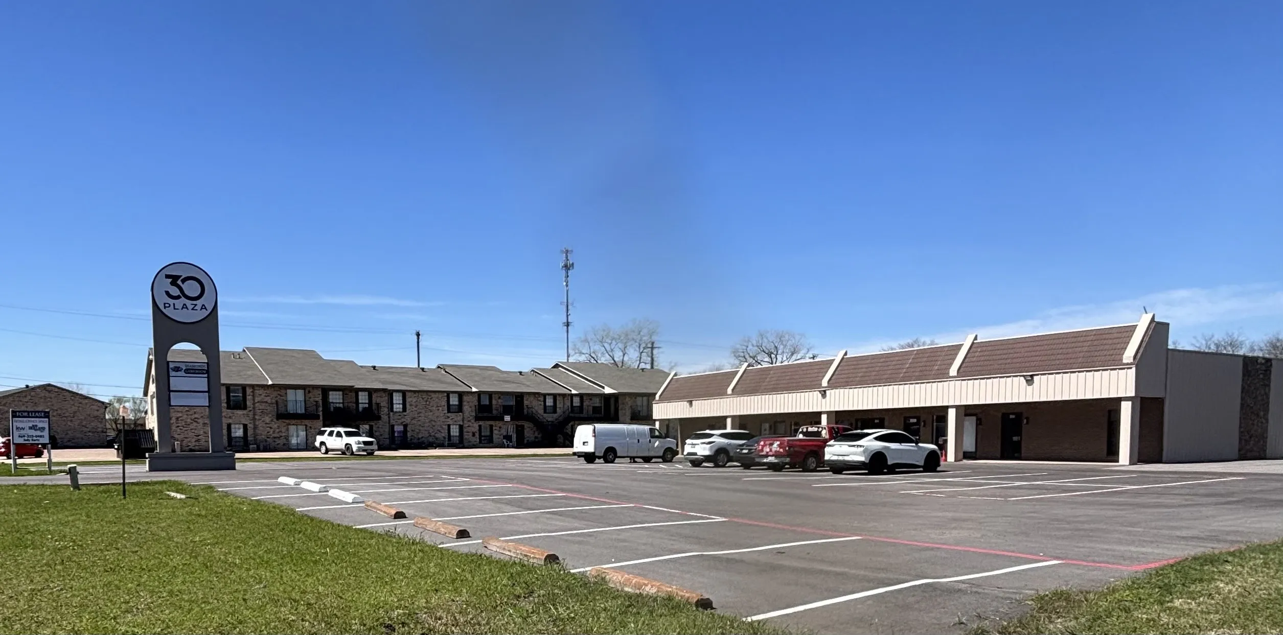 Business For Rent in Hunt County , 1118 Highway 30 1, Greenville, Texas 75402, 0, 0, Garage spaces, 0 Sqft, built in 1983, Price $12, mls#21285220, Real Estate Agent in Greenville, Homes For Rent in Hunt county, Homes For Rent in Greenville, Realtor in Greenville Texas, Real Estate Brokerage Independent Realty Texas, Luminita Cordes Realtor
