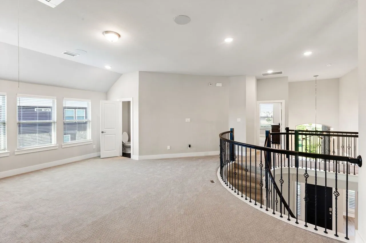 Single Family Residence For Sale in Dallas County , 1938 Silver Creek Lane, Cedar Hill, Texas 75104, 5 Bedroom, 5 Bathroom, 3 Garage spaces, 4,228 Sqft, built in 2024, mls#21284199, Real Estate Agent in Cedar Hill, Homes For Sale in Dallas county, Homes For Sale in Cedar Hill, Realtor in Cedar Hill Texas, Real Estate Brokerage Independent Realty Texas, Luminita Cordes Realtor