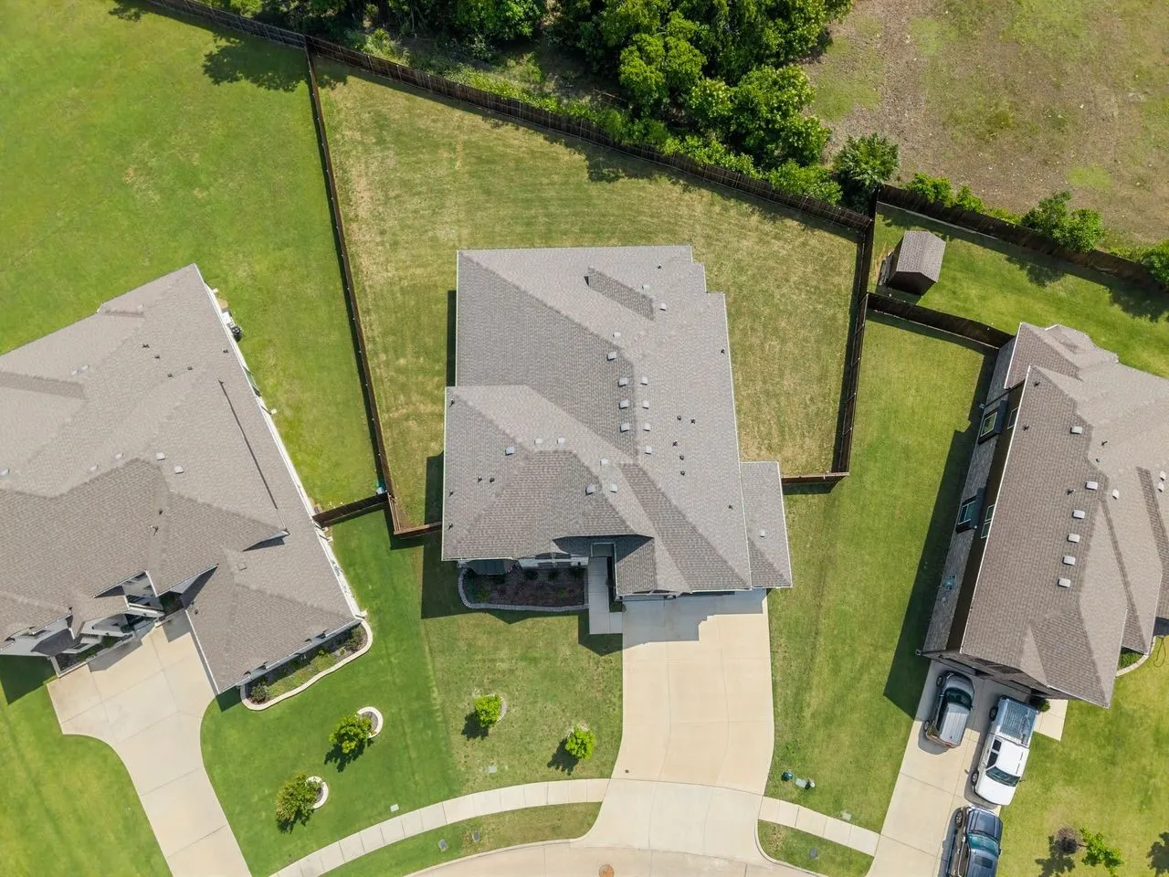 Single Family Residence For Sale in Dallas County , 1938 Silver Creek Lane, Cedar Hill, Texas 75104, 5 Bedroom, 5 Bathroom, 3 Garage spaces, 4,228 Sqft, built in 2024, mls#21284199, Real Estate Agent in Cedar Hill, Homes For Sale in Dallas county, Homes For Sale in Cedar Hill, Realtor in Cedar Hill Texas, Real Estate Brokerage Independent Realty Texas, Luminita Cordes Realtor