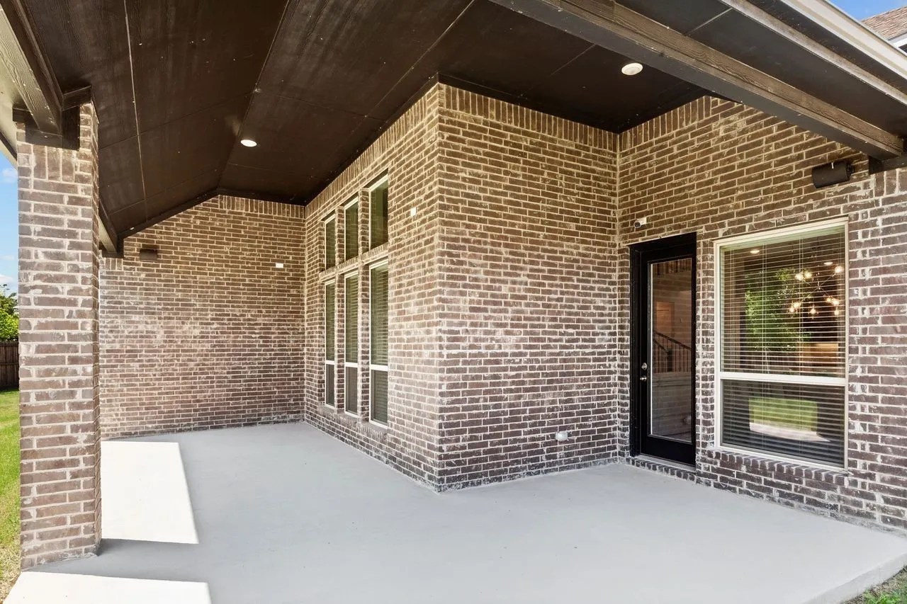 Single Family Residence For Sale in Dallas County , 1938 Silver Creek Lane, Cedar Hill, Texas 75104, 5 Bedroom, 5 Bathroom, 3 Garage spaces, 4,228 Sqft, built in 2024, mls#21284199, Real Estate Agent in Cedar Hill, Homes For Sale in Dallas county, Homes For Sale in Cedar Hill, Realtor in Cedar Hill Texas, Real Estate Brokerage Independent Realty Texas, Luminita Cordes Realtor