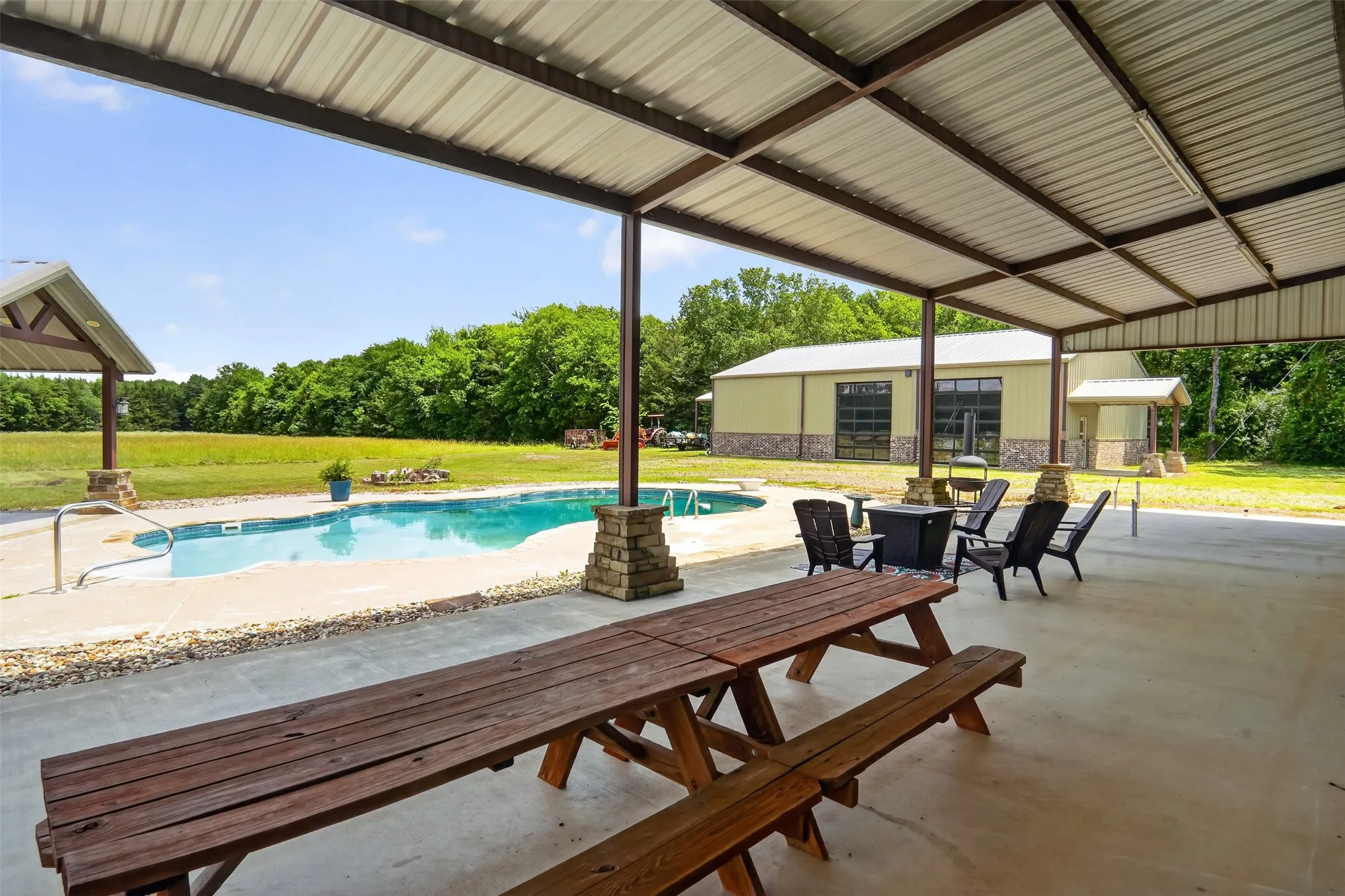 20x23 back covered patio,