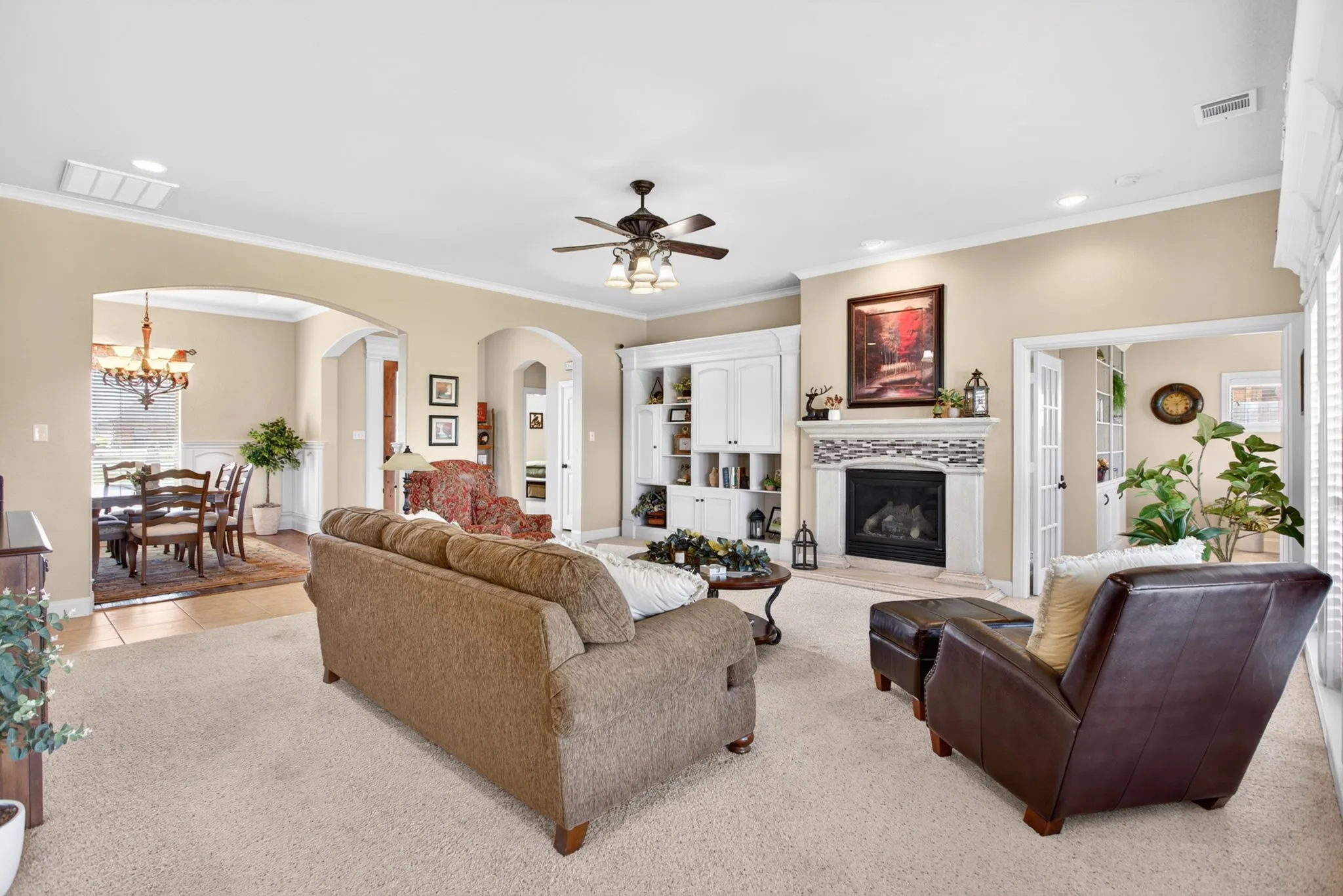 Single Family Residence For Sale in Tarrant County , 7233 Granville Drive, Mansfield, Texas 76063, 4 Bedroom, 4 Bathroom, 3 Garage spaces, 3,251 Sqft, built in 2006, mls#21284693, Real Estate Agent in Mansfield, Homes For Sale in Tarrant county, Homes For Sale in Mansfield, Realtor in Mansfield Texas, Real Estate Brokerage Independent Realty Texas, Luminita Cordes Realtor