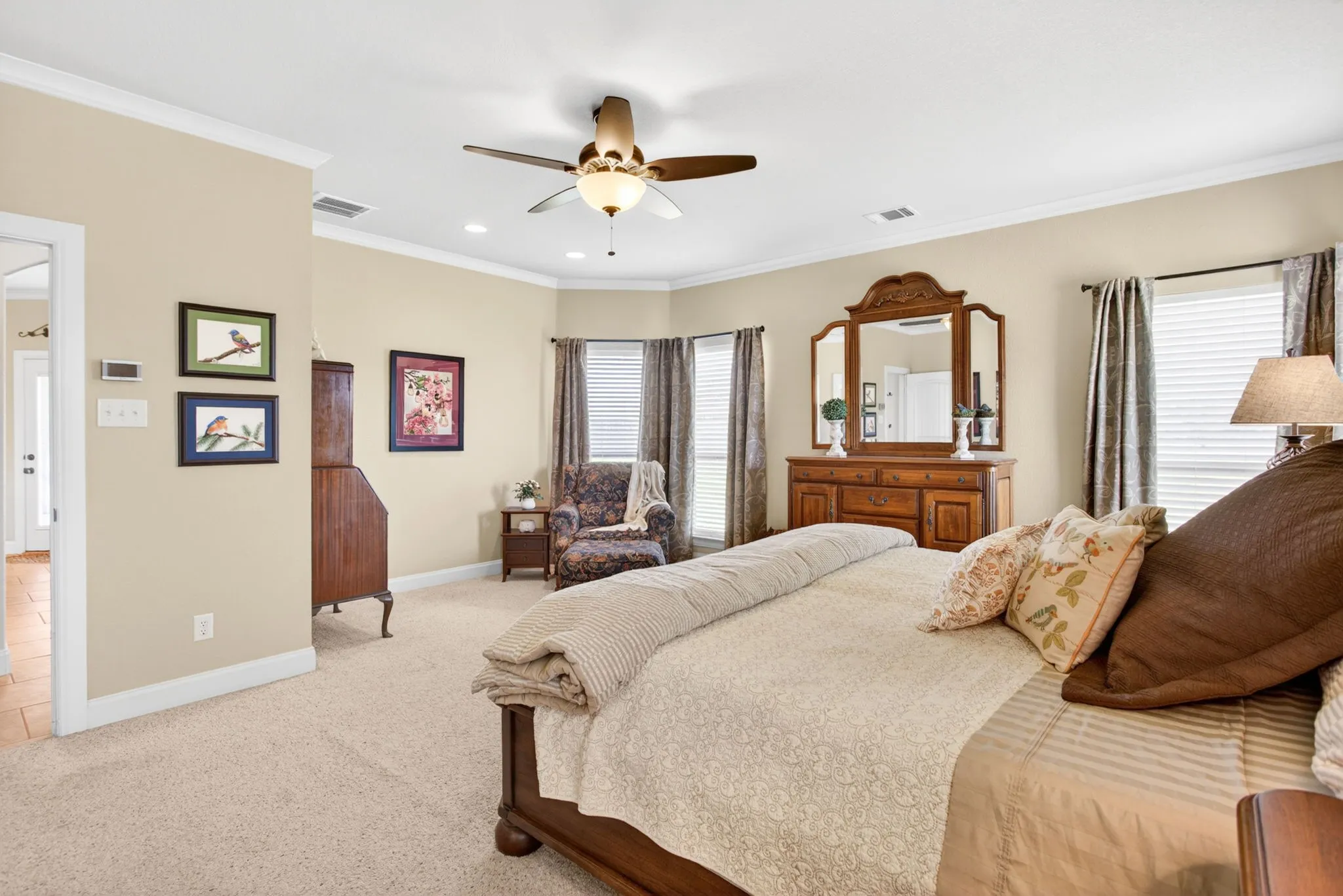 Single Family Residence For Sale in Tarrant County , 7233 Granville Drive, Mansfield, Texas 76063, 4 Bedroom, 4 Bathroom, 3 Garage spaces, 3,251 Sqft, built in 2006, mls#21284693, Real Estate Agent in Mansfield, Homes For Sale in Tarrant county, Homes For Sale in Mansfield, Realtor in Mansfield Texas, Real Estate Brokerage Independent Realty Texas, Luminita Cordes Realtor