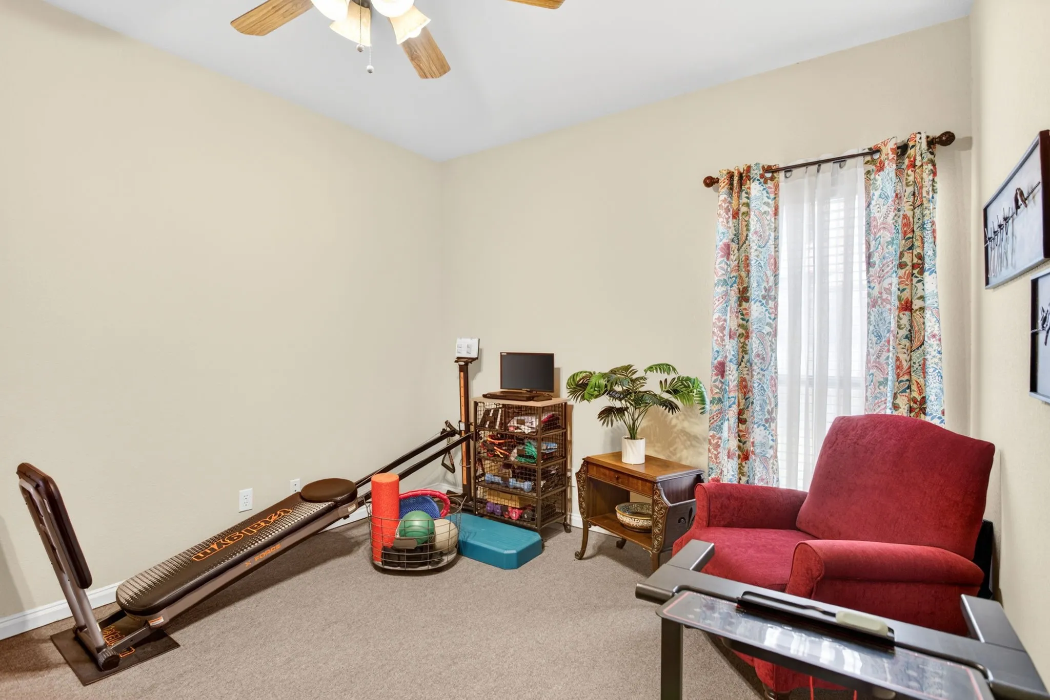 Single Family Residence For Sale in Tarrant County , 7233 Granville Drive, Mansfield, Texas 76063, 4 Bedroom, 4 Bathroom, 3 Garage spaces, 3,251 Sqft, built in 2006, mls#21284693, Real Estate Agent in Mansfield, Homes For Sale in Tarrant county, Homes For Sale in Mansfield, Realtor in Mansfield Texas, Real Estate Brokerage Independent Realty Texas, Luminita Cordes Realtor