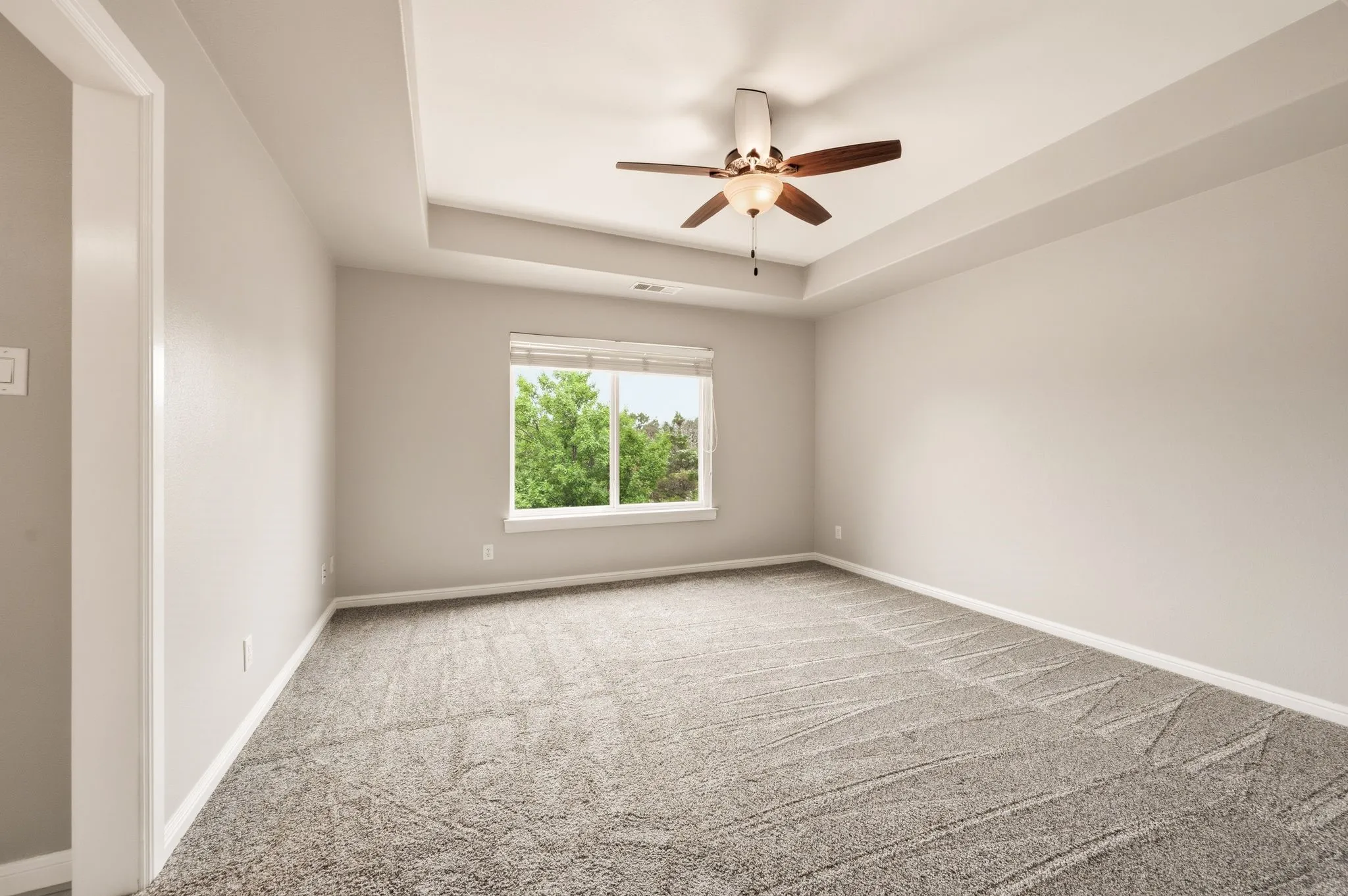 Single Family Residence For Sale in Denton County , 3091 Whispering Oaks Drive, Highland Village, Texas 75077, 5 Bedroom, 5 Bathroom, 3 Garage spaces, 4,668 Sqft, built in 2000, mls#21283186, Real Estate Agent in Highland Village, Homes For Sale in Denton county, Homes For Sale in Highland Village, Realtor in Highland Village Texas, Real Estate Brokerage Independent Realty Texas, Luminita Cordes Realtor