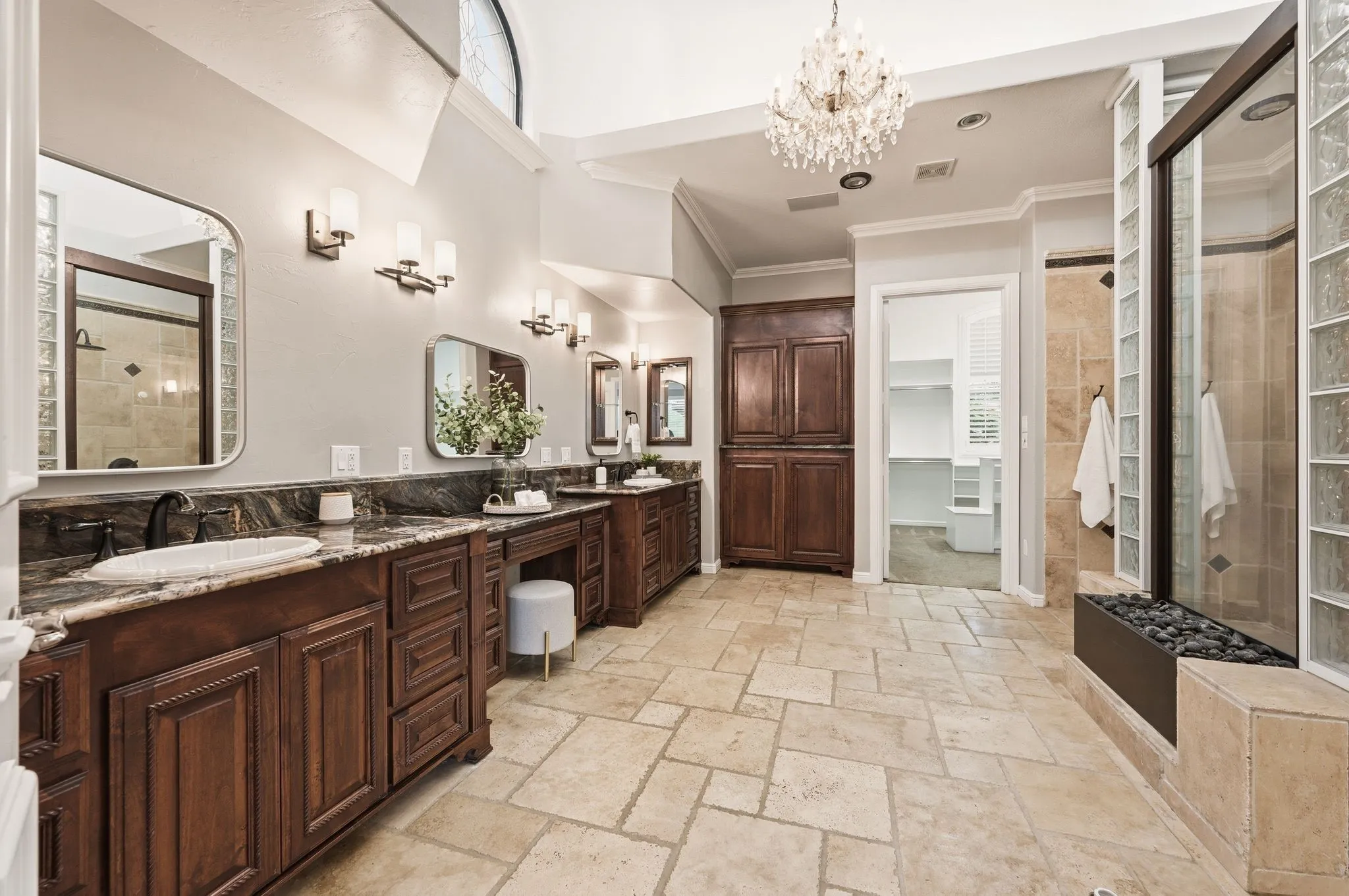 Single Family Residence For Sale in Denton County , 3091 Whispering Oaks Drive, Highland Village, Texas 75077, 5 Bedroom, 5 Bathroom, 3 Garage spaces, 4,668 Sqft, built in 2000, mls#21283186, Real Estate Agent in Highland Village, Homes For Sale in Denton county, Homes For Sale in Highland Village, Realtor in Highland Village Texas, Real Estate Brokerage Independent Realty Texas, Luminita Cordes Realtor