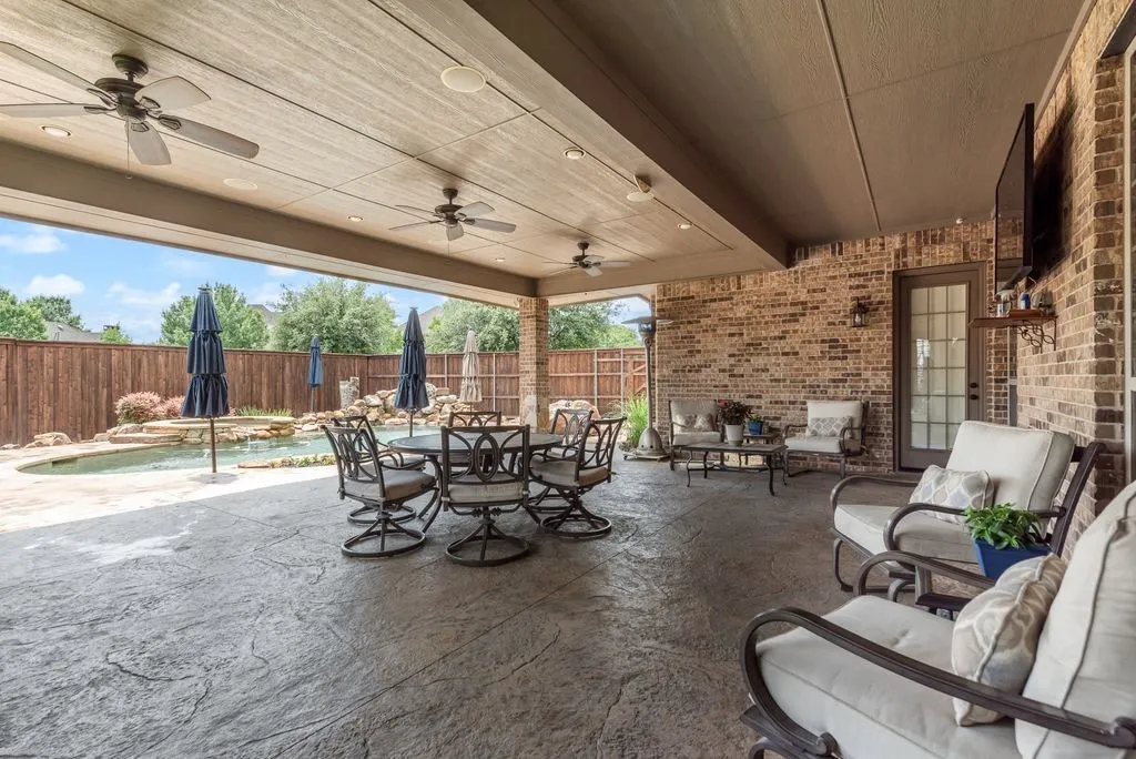 Single Family Residence For Sale in Collin County , 710 Essex Drive, Prosper, Texas 75078, 5 Bedroom, 5 Bathroom, 3 Garage spaces, 4,555 Sqft, built in 2009, mls#21282312, Real Estate Agent in Prosper, Homes For Sale in Collin county, Homes For Sale in Prosper, Realtor in Prosper Texas, Real Estate Brokerage Independent Realty Texas, Luminita Cordes Realtor