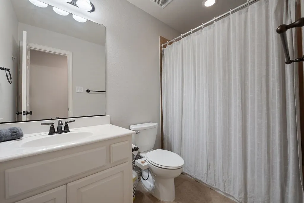 Single Family Residence For Sale in Collin County , 710 Essex Drive, Prosper, Texas 75078, 5 Bedroom, 5 Bathroom, 3 Garage spaces, 4,555 Sqft, built in 2009, mls#21282312, Real Estate Agent in Prosper, Homes For Sale in Collin county, Homes For Sale in Prosper, Realtor in Prosper Texas, Real Estate Brokerage Independent Realty Texas, Luminita Cordes Realtor