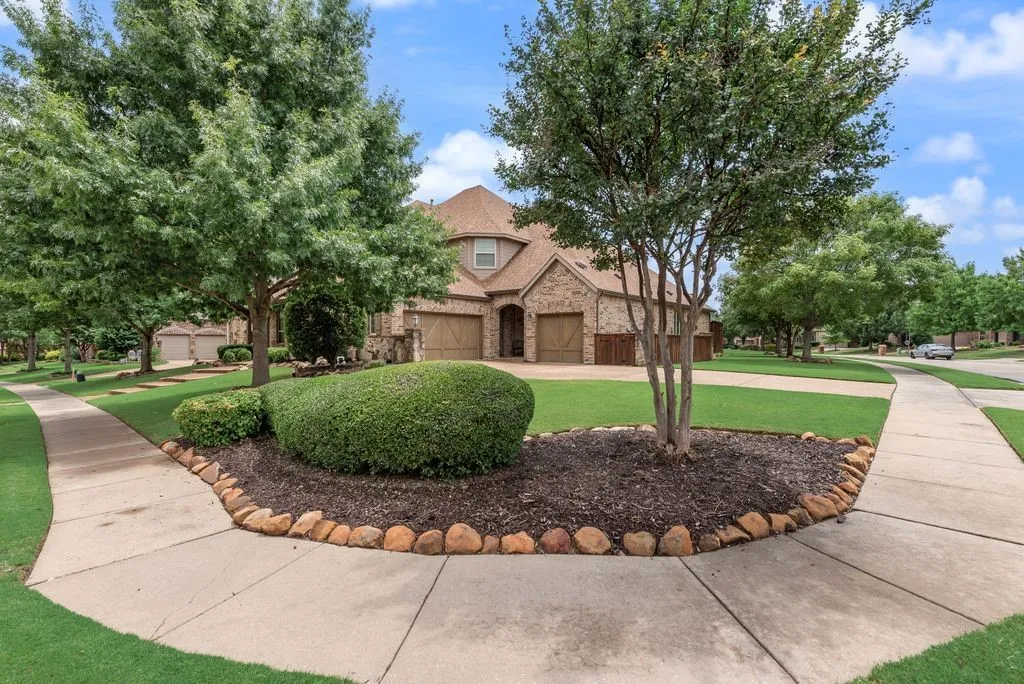Single Family Residence For Sale in Collin County , 710 Essex Drive, Prosper, Texas 75078, 5 Bedroom, 5 Bathroom, 3 Garage spaces, 4,555 Sqft, built in 2009, mls#21282312, Real Estate Agent in Prosper, Homes For Sale in Collin county, Homes For Sale in Prosper, Realtor in Prosper Texas, Real Estate Brokerage Independent Realty Texas, Luminita Cordes Realtor