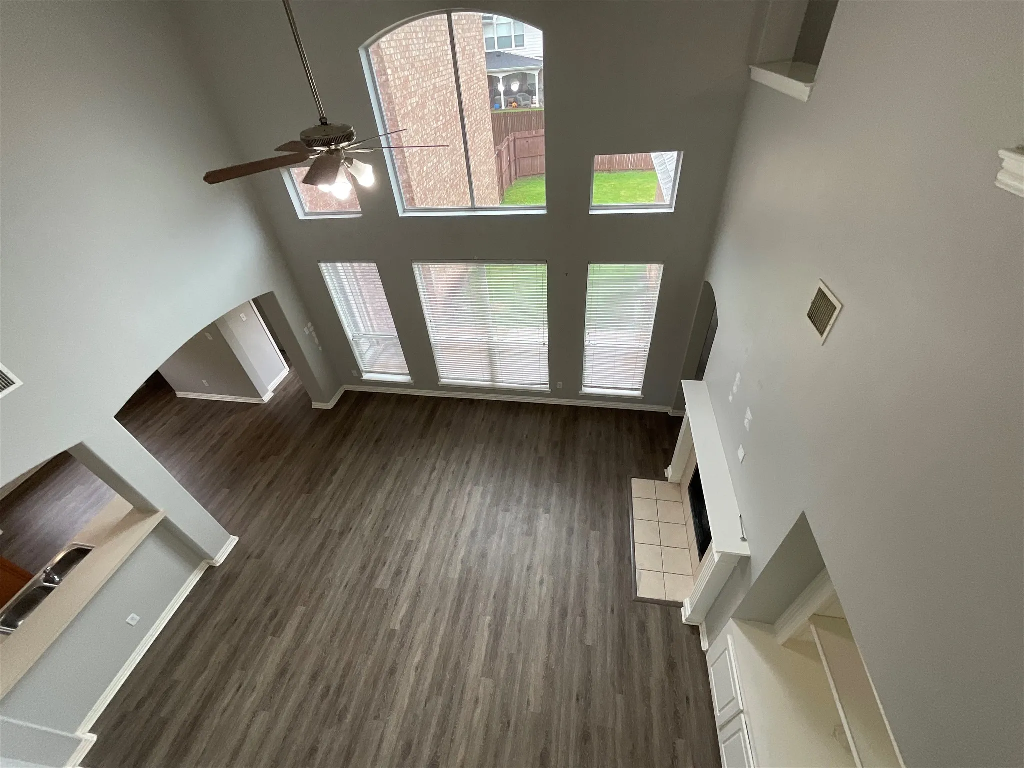Single Family Residence For Sale in Denton County , 1055 Heathrow Drive, Frisco, Texas 75036, 4 Bedroom, 4 Bathroom, 2 Garage spaces, 3,570 Sqft, built in 2001, mls#21283808, Real Estate Agent in Frisco, Homes For Sale in Denton county, Homes For Sale in Frisco, Realtor in Frisco Texas, Real Estate Brokerage Independent Realty Texas, Luminita Cordes Realtor