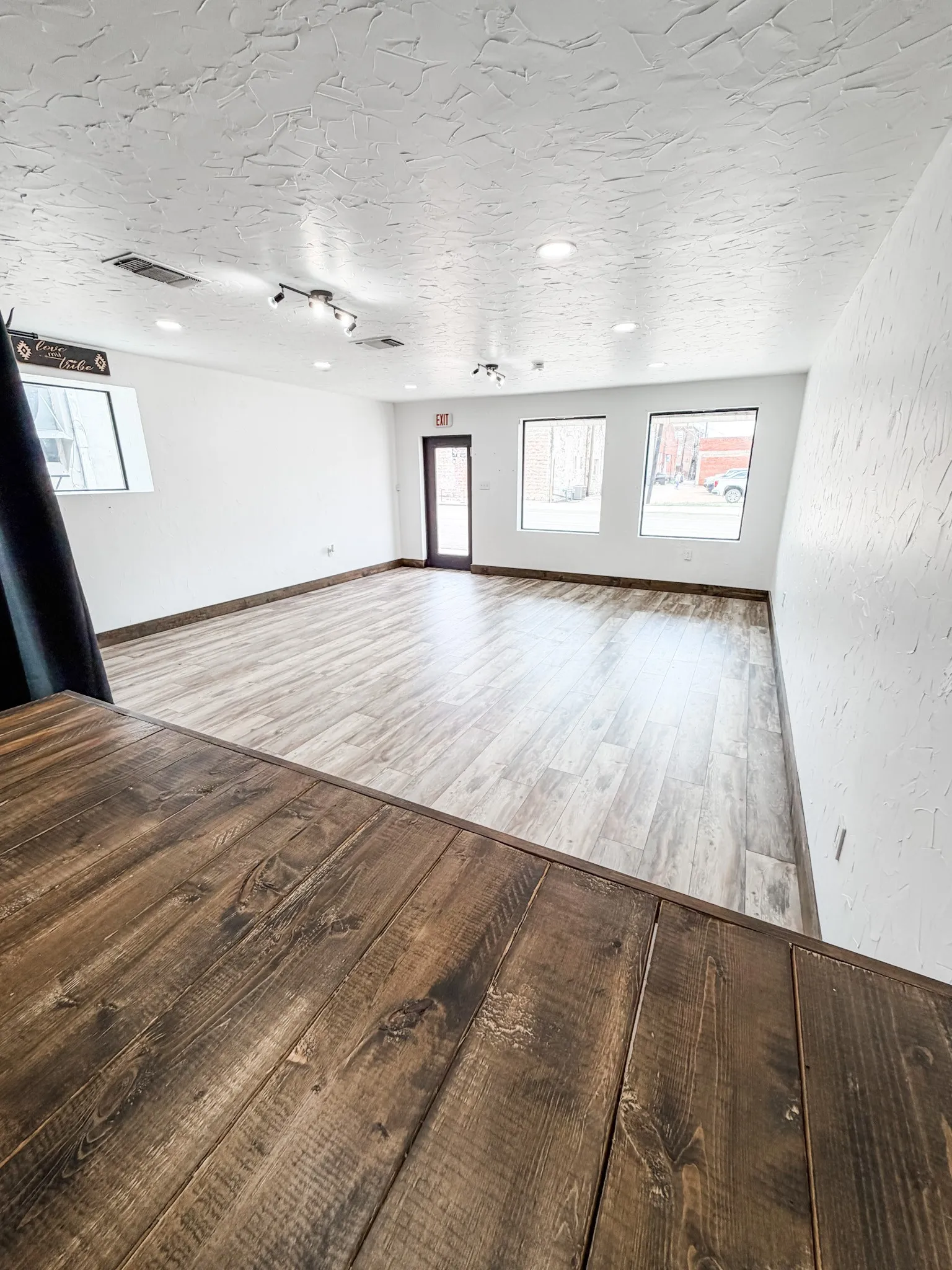 Retail For Sale in Mc Culloch County , 210 N Bridge, Brady, Texas 76825, 0, 0, Garage spaces, 0 Sqft, built in 1920, Price $119,000, mls#21285276, Real Estate Agent in Brady, Homes For Sale in Mc Culloch county, Homes For Sale in Brady, Realtor in Brady Texas, Real Estate Brokerage Independent Realty Texas, Luminita Cordes Realtor