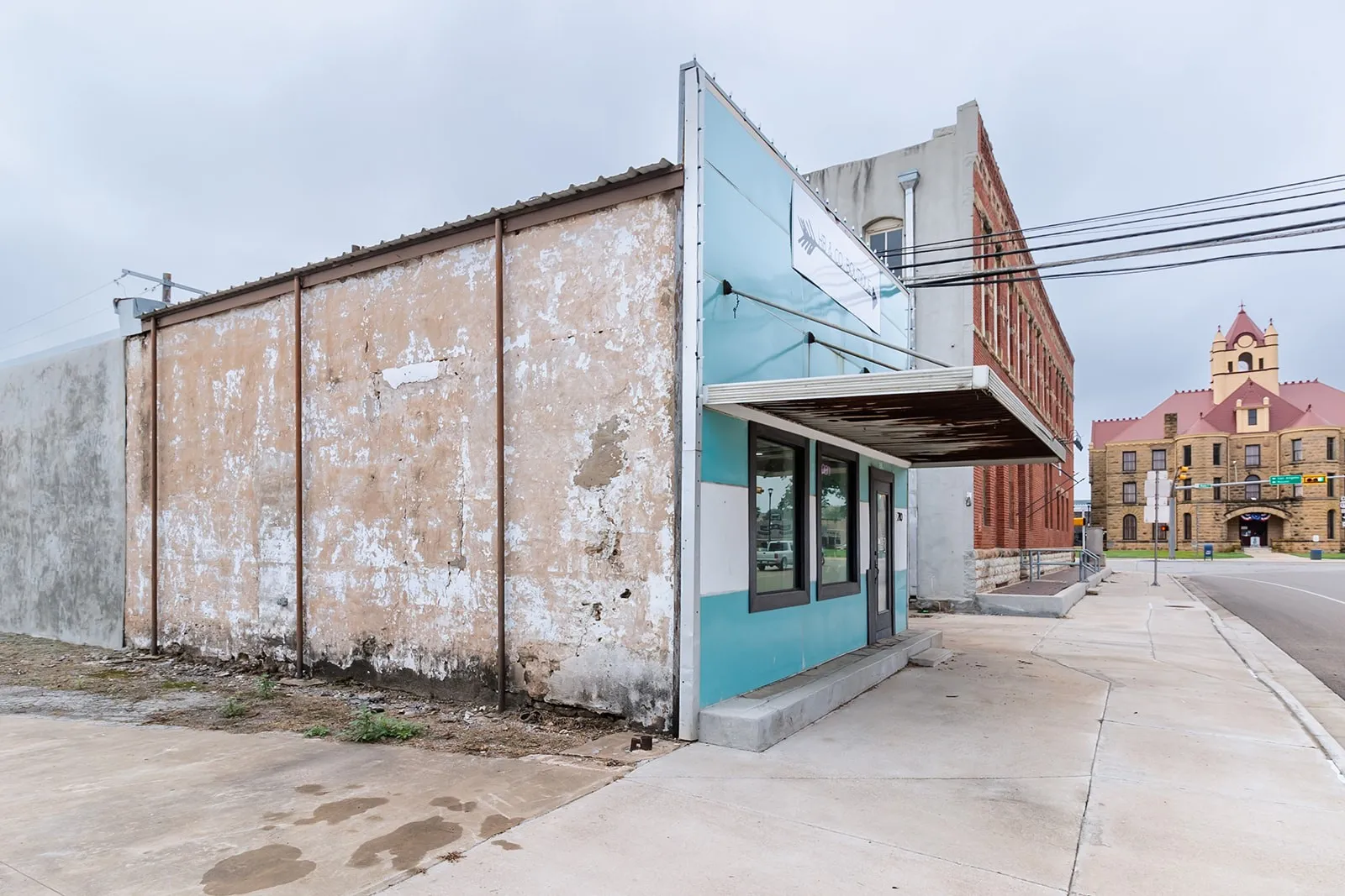 Retail For Sale in Mc Culloch County , 210 N Bridge, Brady, Texas 76825, 0, 0, Garage spaces, 0 Sqft, built in 1920, Price $119,000, mls#21285276, Real Estate Agent in Brady, Homes For Sale in Mc Culloch county, Homes For Sale in Brady, Realtor in Brady Texas, Real Estate Brokerage Independent Realty Texas, Luminita Cordes Realtor