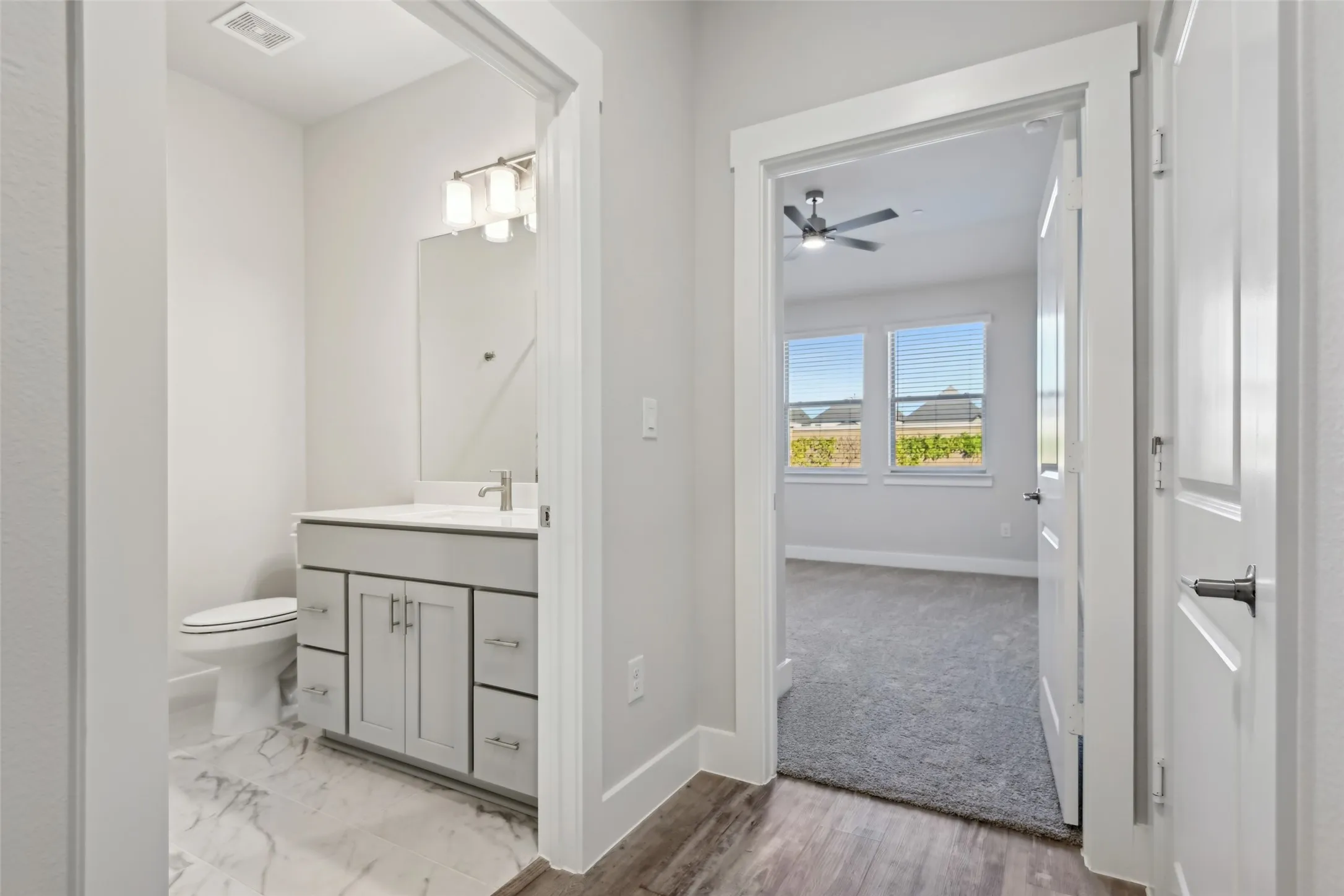 Townhouse For Rent in Tarrant County , 3153 Winter Rose Way RR # 7, Arlington, Texas 76005, 2 Bedroom, 2 Bathroom, 2 Garage spaces, 1,367 Sqft, built in 2023, mls#21285322, Real Estate Agent in Arlington, Homes For Rent in Tarrant county, Homes For Rent in Arlington, Realtor in Arlington Texas, Real Estate Brokerage Independent Realty Texas, Luminita Cordes Realtor