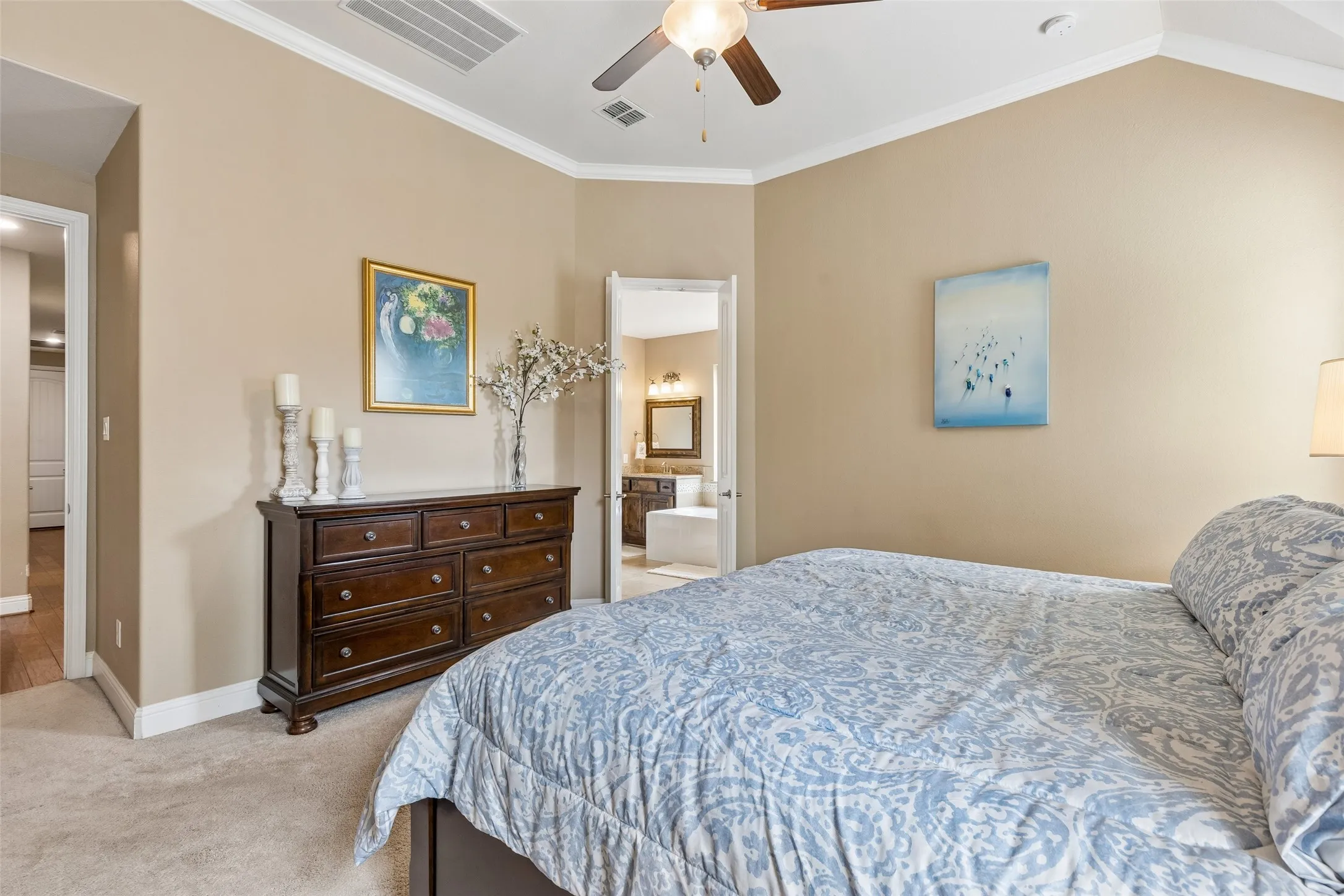 Single Family Residence For Sale in Denton County , 16157 Moss Haven Lane, Frisco, Texas 75033, 3 Bedroom, 4 Bathroom, 2 Garage spaces, 2,820 Sqft, built in 2017, mls#21285085, Real Estate Agent in Frisco, Homes For Sale in Denton county, Homes For Sale in Frisco, Realtor in Frisco Texas, Real Estate Brokerage Independent Realty Texas, Luminita Cordes Realtor