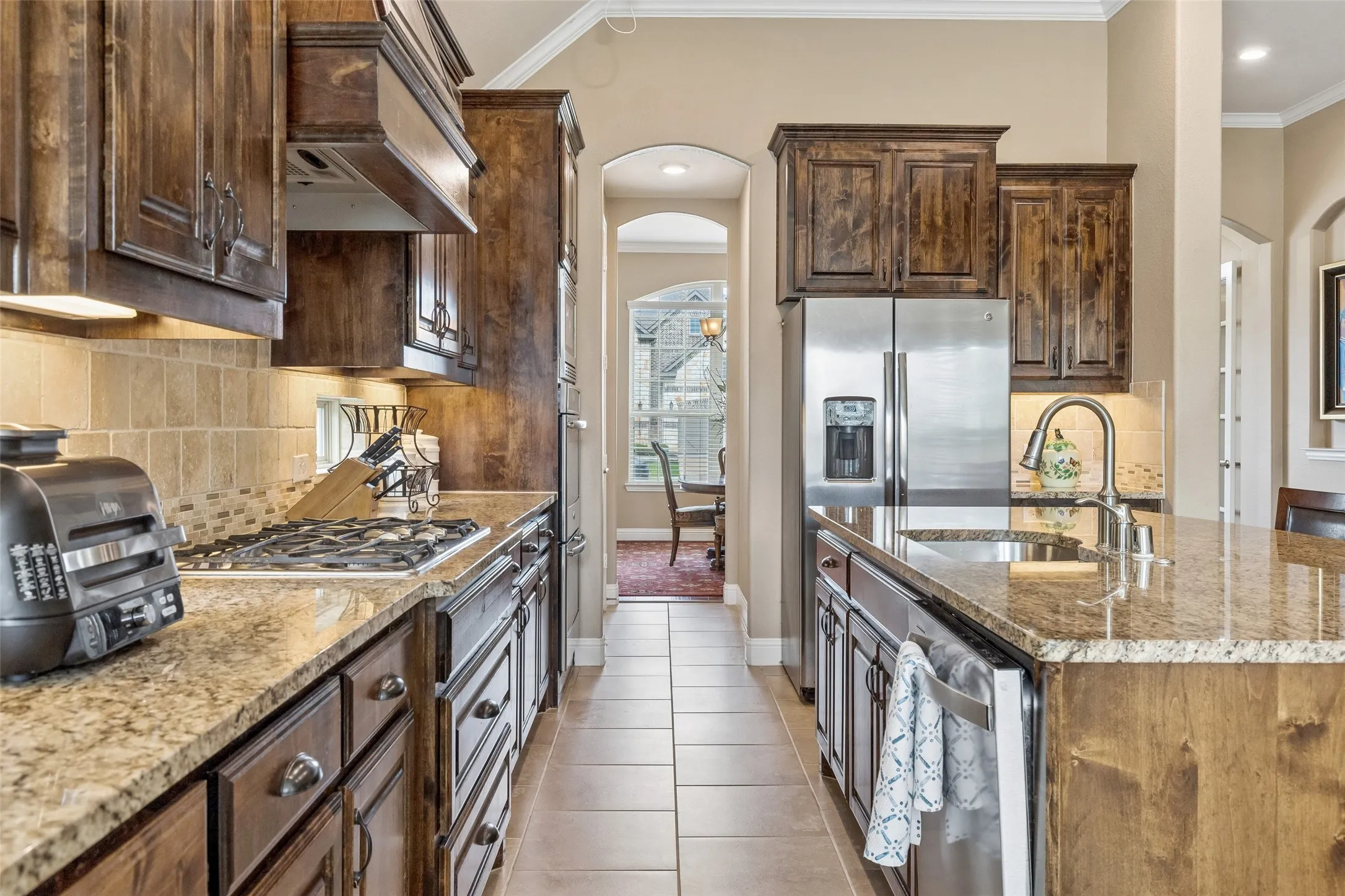Single Family Residence For Sale in Denton County , 16157 Moss Haven Lane, Frisco, Texas 75033, 3 Bedroom, 4 Bathroom, 2 Garage spaces, 2,820 Sqft, built in 2017, mls#21285085, Real Estate Agent in Frisco, Homes For Sale in Denton county, Homes For Sale in Frisco, Realtor in Frisco Texas, Real Estate Brokerage Independent Realty Texas, Luminita Cordes Realtor