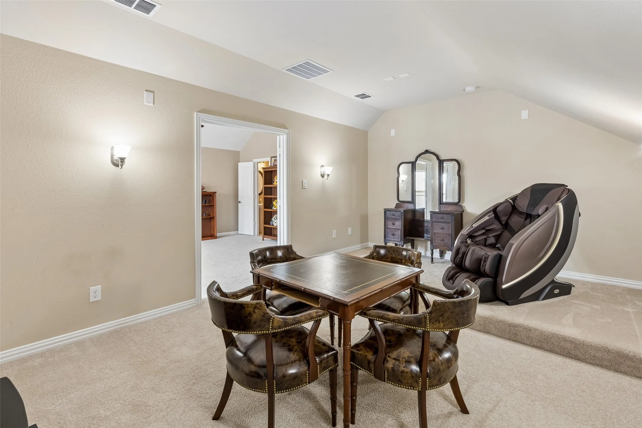 Single Family Residence For Sale in Denton County , 16157 Moss Haven Lane, Frisco, Texas 75033, 3 Bedroom, 4 Bathroom, 2 Garage spaces, 2,820 Sqft, built in 2017, mls#21285085, Real Estate Agent in Frisco, Homes For Sale in Denton county, Homes For Sale in Frisco, Realtor in Frisco Texas, Real Estate Brokerage Independent Realty Texas, Luminita Cordes Realtor