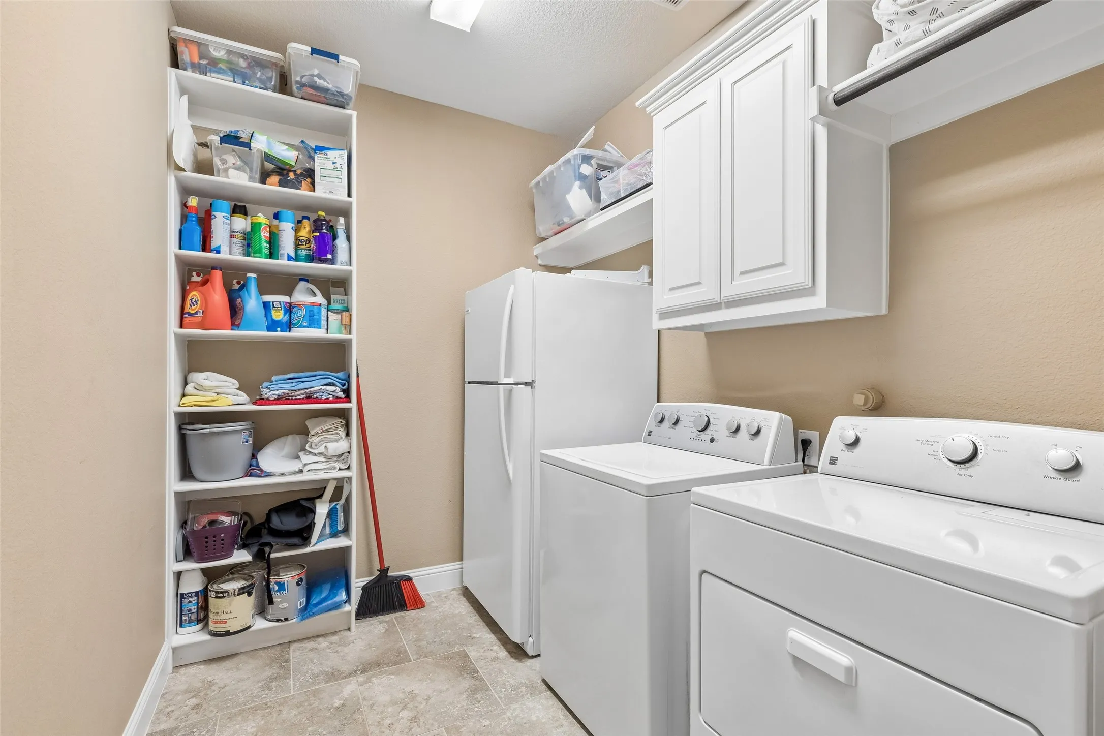 Single Family Residence For Sale in Denton County , 16157 Moss Haven Lane, Frisco, Texas 75033, 3 Bedroom, 4 Bathroom, 2 Garage spaces, 2,820 Sqft, built in 2017, mls#21285085, Real Estate Agent in Frisco, Homes For Sale in Denton county, Homes For Sale in Frisco, Realtor in Frisco Texas, Real Estate Brokerage Independent Realty Texas, Luminita Cordes Realtor