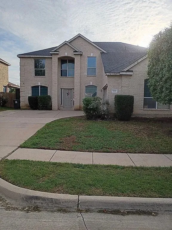 Single Family Residence For Sale in Tarrant County , 7817 Longbow Lane, Arlington, Texas 76002, 4 Bedroom, 3 Bathroom, 2 Garage spaces, 3,127 Sqft, built in 2004, mls#21285120, Real Estate Agent in Arlington, Homes For Sale in Tarrant county, Homes For Sale in Arlington, Realtor in Arlington Texas, Real Estate Brokerage Independent Realty Texas, Luminita Cordes Realtor