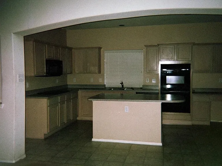 Single Family Residence For Sale in Tarrant County , 7817 Longbow Lane, Arlington, Texas 76002, 4 Bedroom, 3 Bathroom, 2 Garage spaces, 3,127 Sqft, built in 2004, mls#21285120, Real Estate Agent in Arlington, Homes For Sale in Tarrant county, Homes For Sale in Arlington, Realtor in Arlington Texas, Real Estate Brokerage Independent Realty Texas, Luminita Cordes Realtor