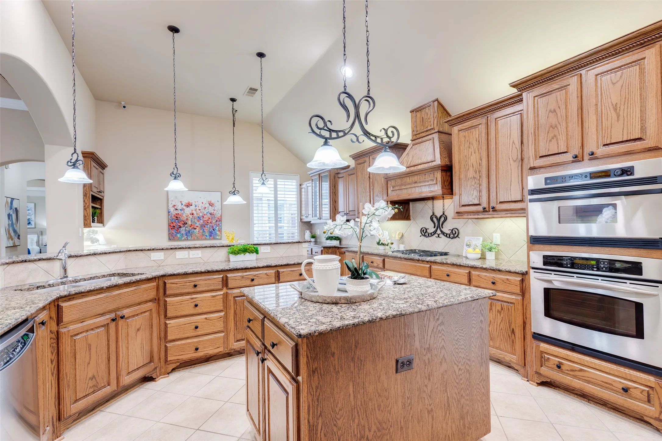 Single Family Residence For Sale in Collin County , 5652 Swisher Circle, Frisco, Texas 75034, 3 Bedroom, 4 Bathroom, 2 Garage spaces, 3,071 Sqft, built in 2002, mls#21276464, Real Estate Agent in Frisco, Homes For Sale in Collin county, Homes For Sale in Frisco, Realtor in Frisco Texas, Real Estate Brokerage Independent Realty Texas, Luminita Cordes Realtor